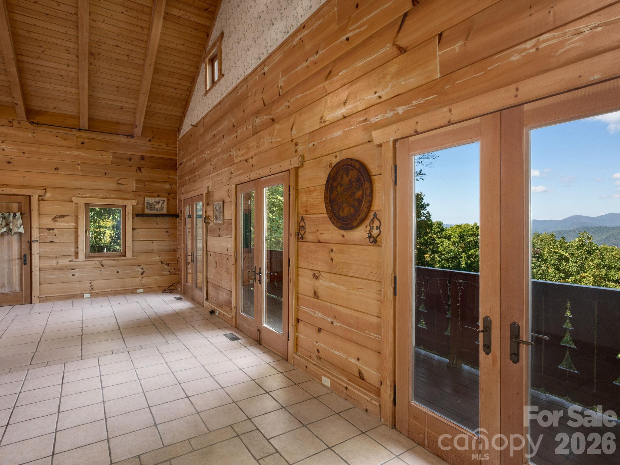 8 Edelweiss Lane Property Photo 7