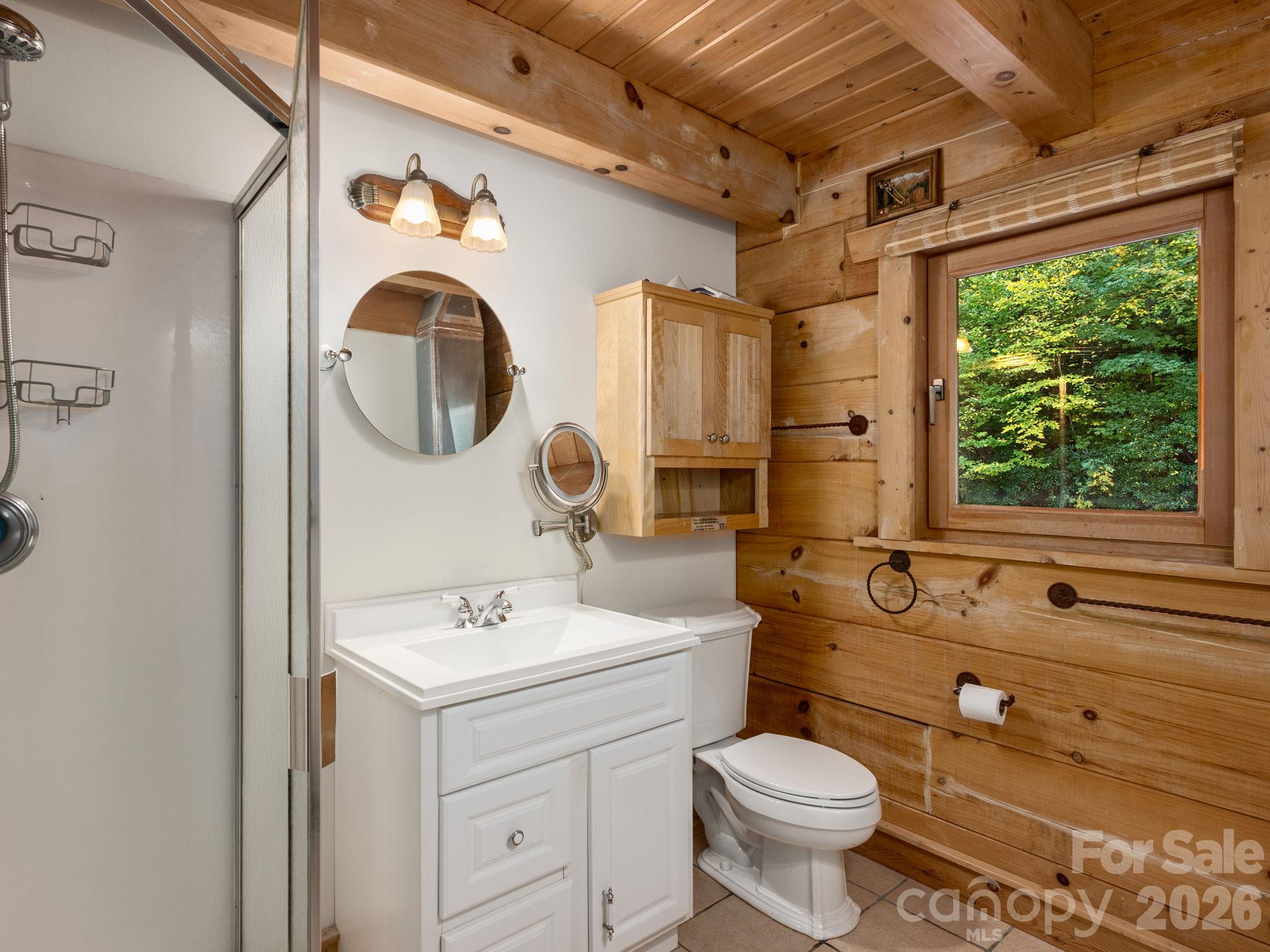8 Edelweiss Lane Property Photo 12