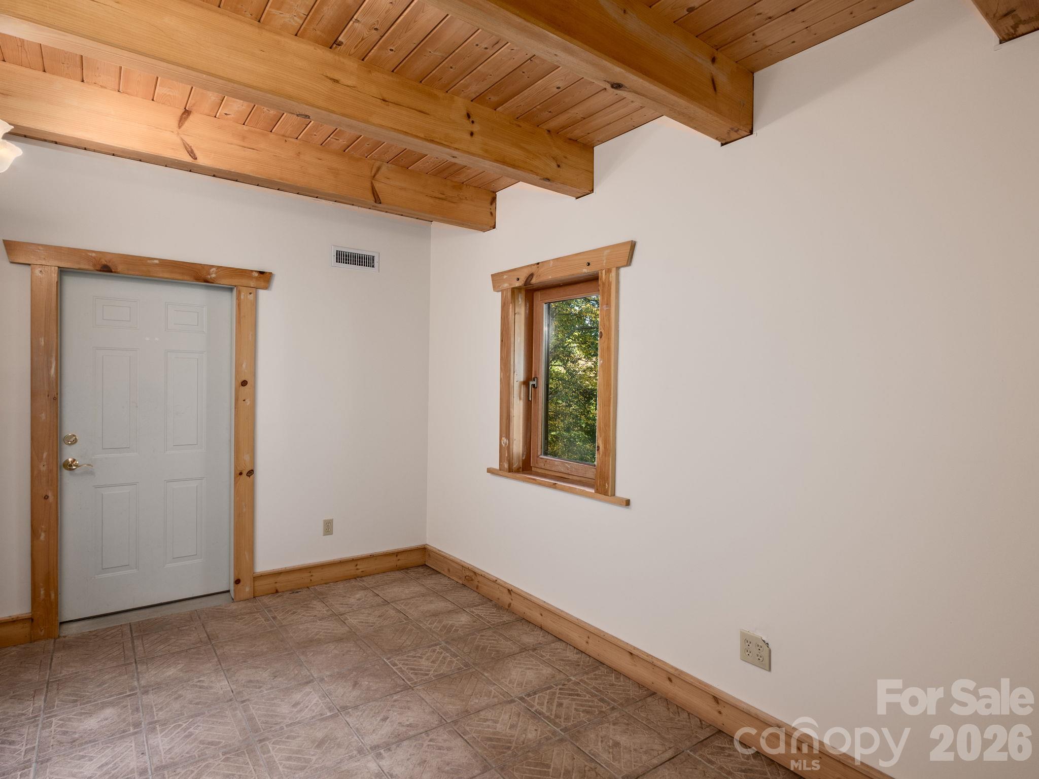 8 Edelweiss Lane Property Photo 18