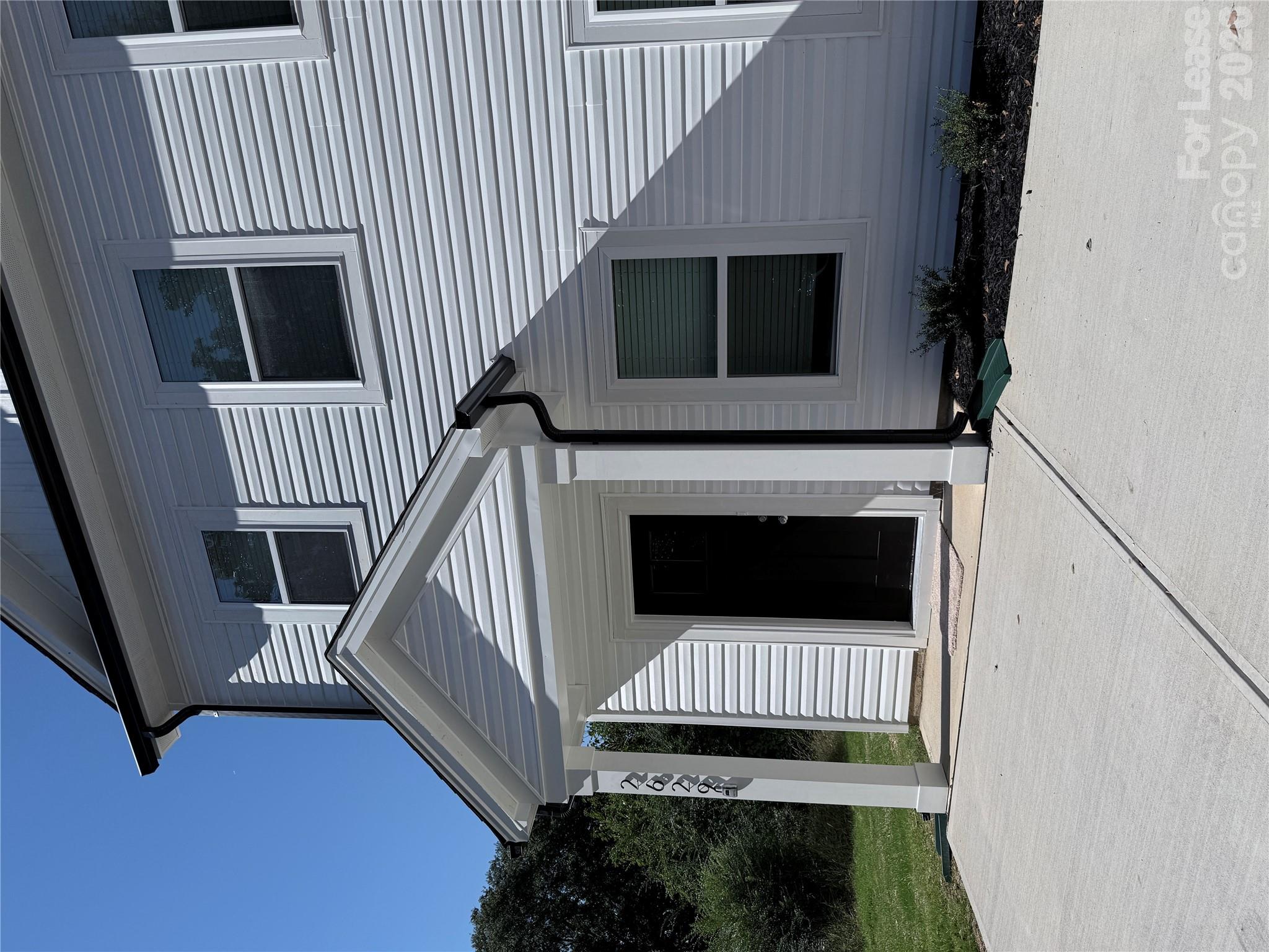 2629 Crawford Avenue Property Photo 1