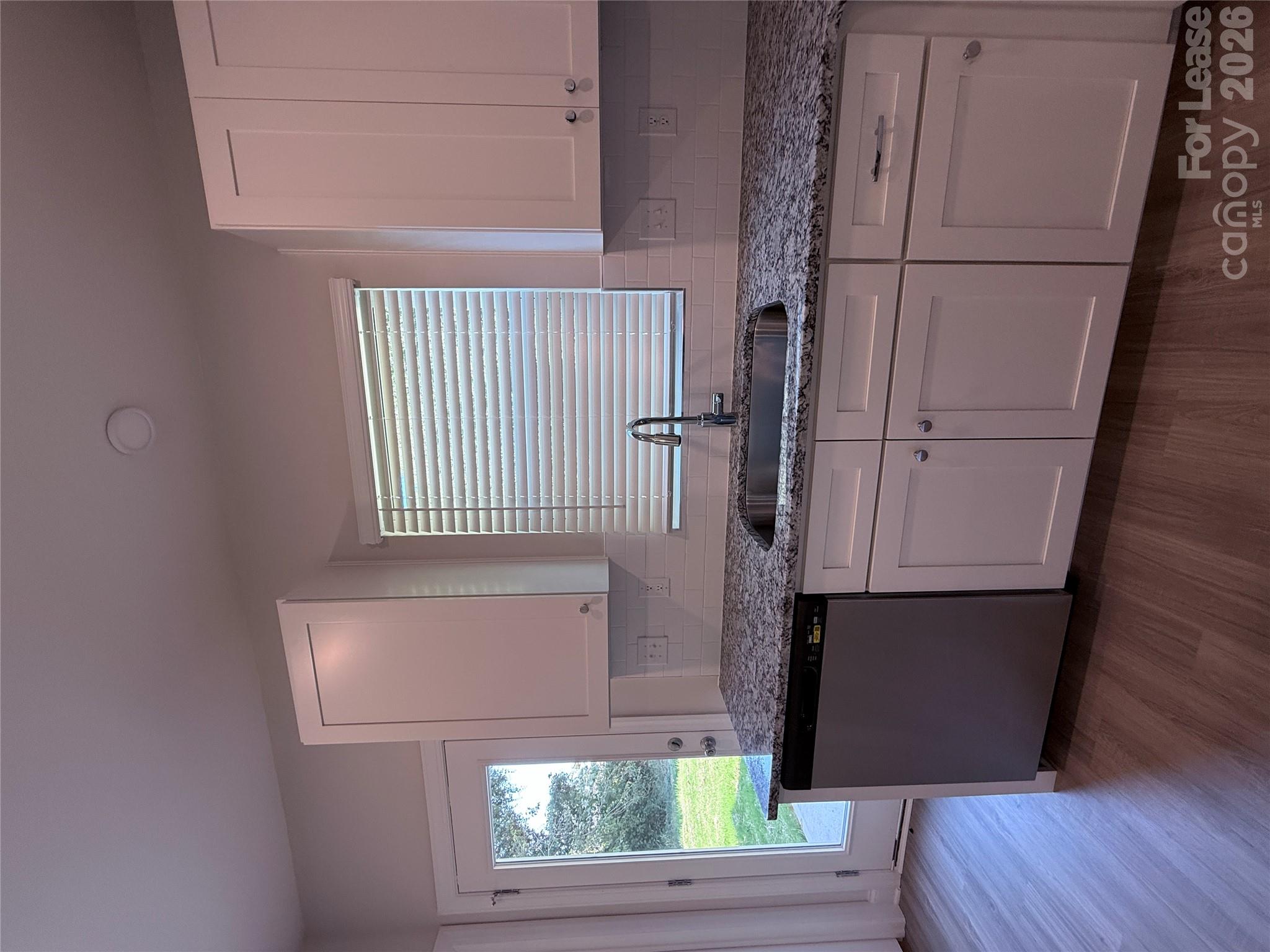 2629 Crawford Avenue Property Photo 4