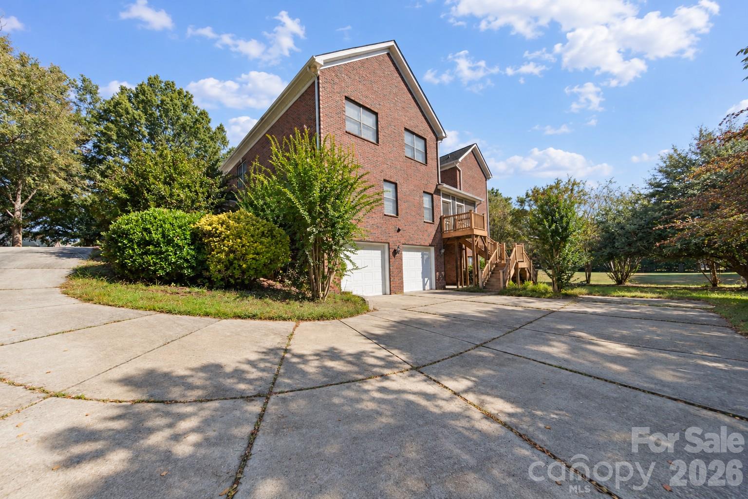 2793 Harlinsdale Drive Property Photo 5