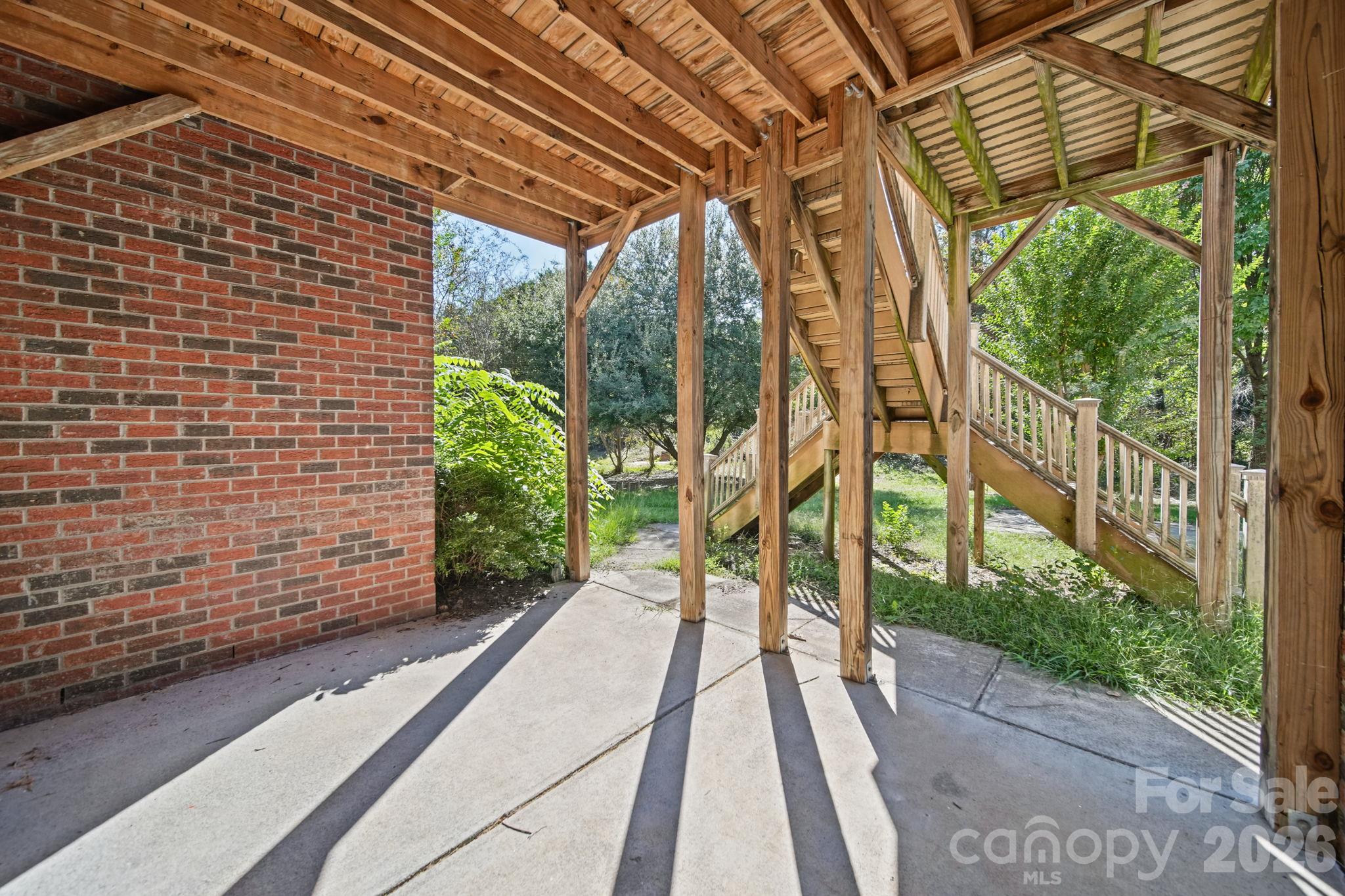 2793 Harlinsdale Drive Property Photo 8