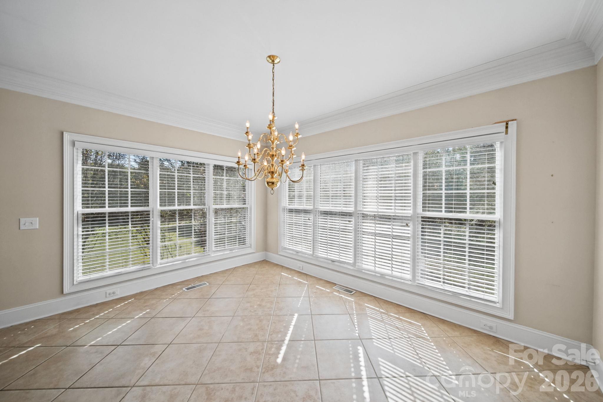 2793 Harlinsdale Drive Property Photo 19