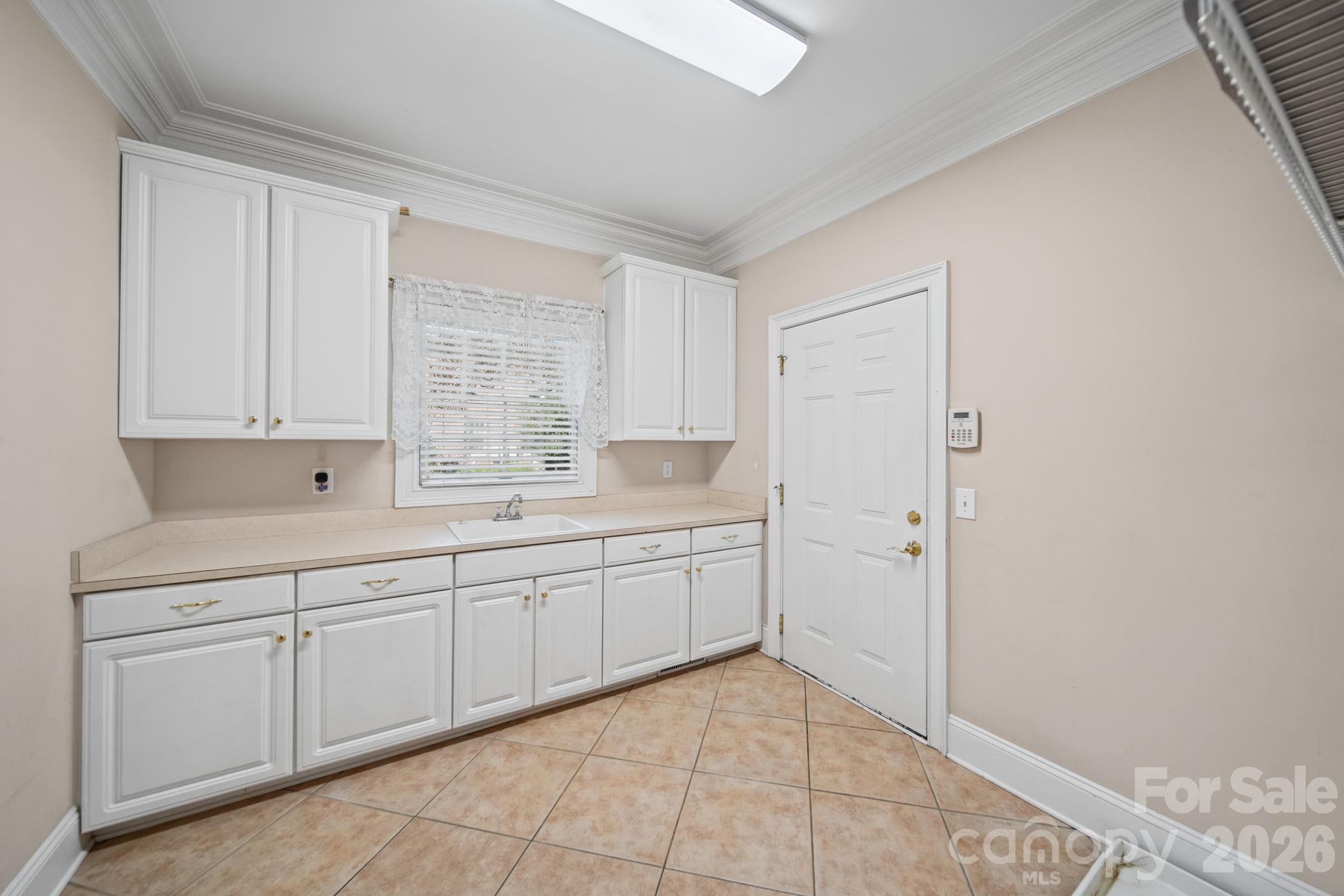 2793 Harlinsdale Drive Property Photo 21