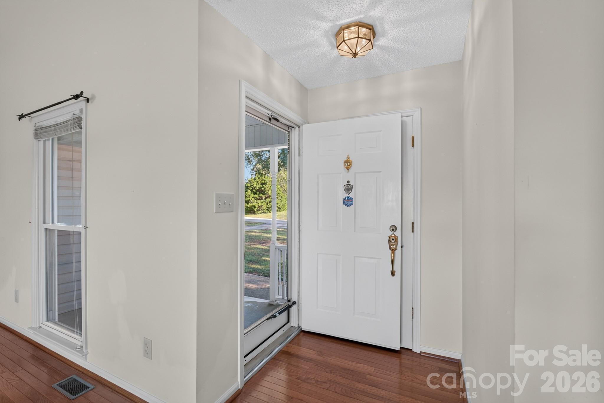 2035 Cardinal Hill Drive Property Photo 3