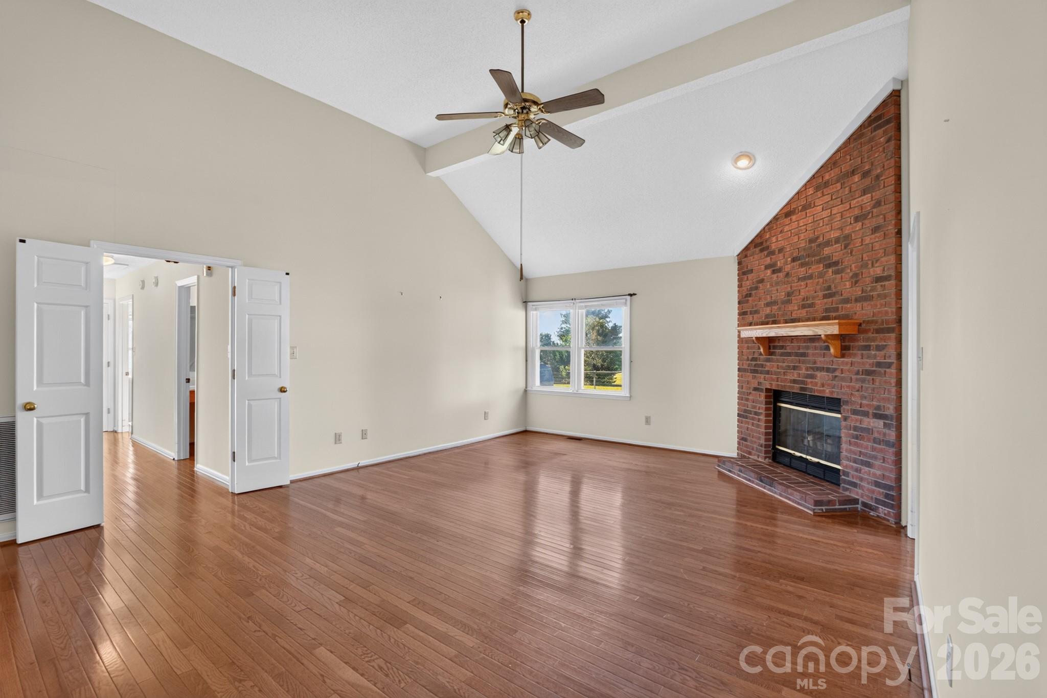 2035 Cardinal Hill Drive Property Photo 9