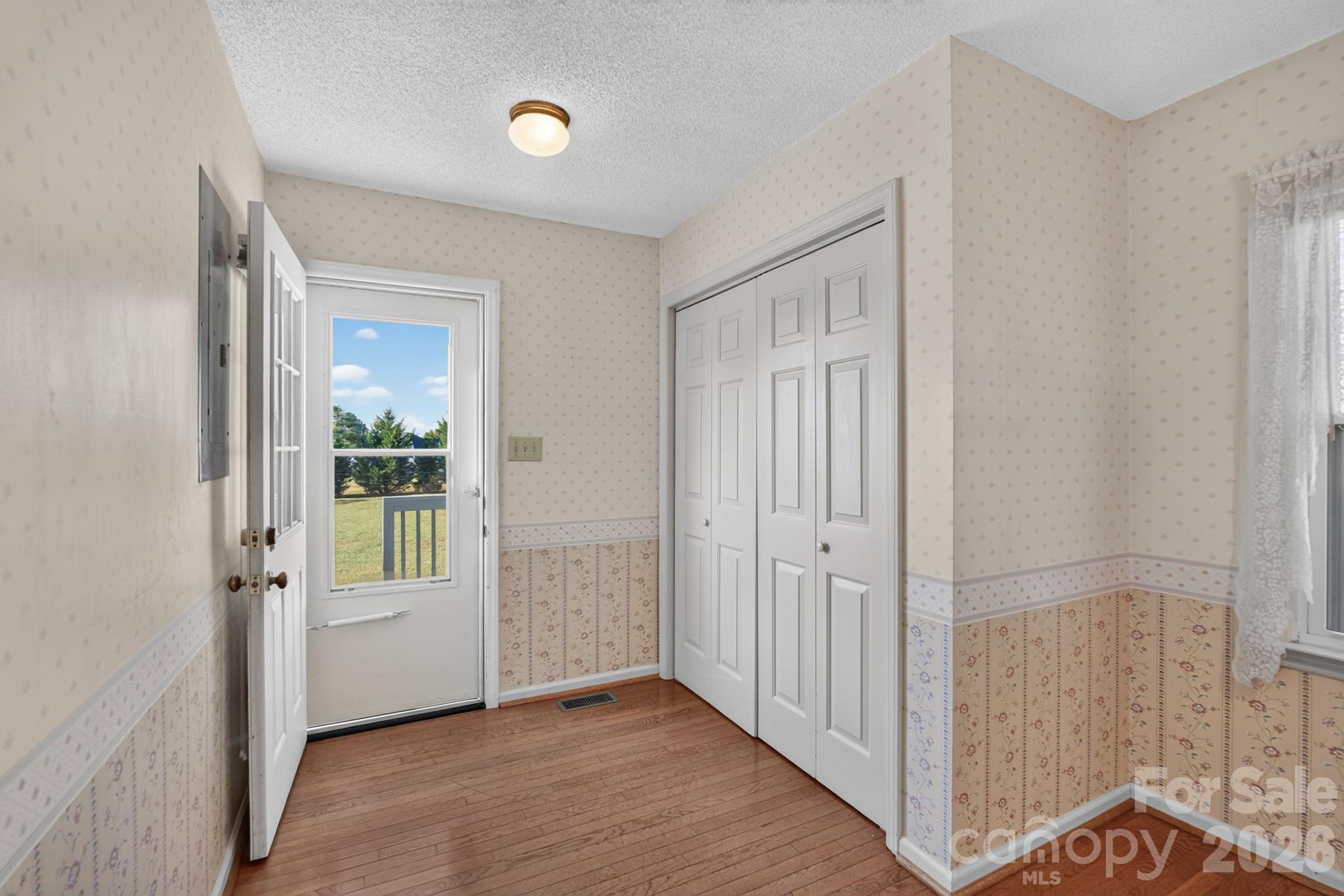 2035 Cardinal Hill Drive Property Photo 16