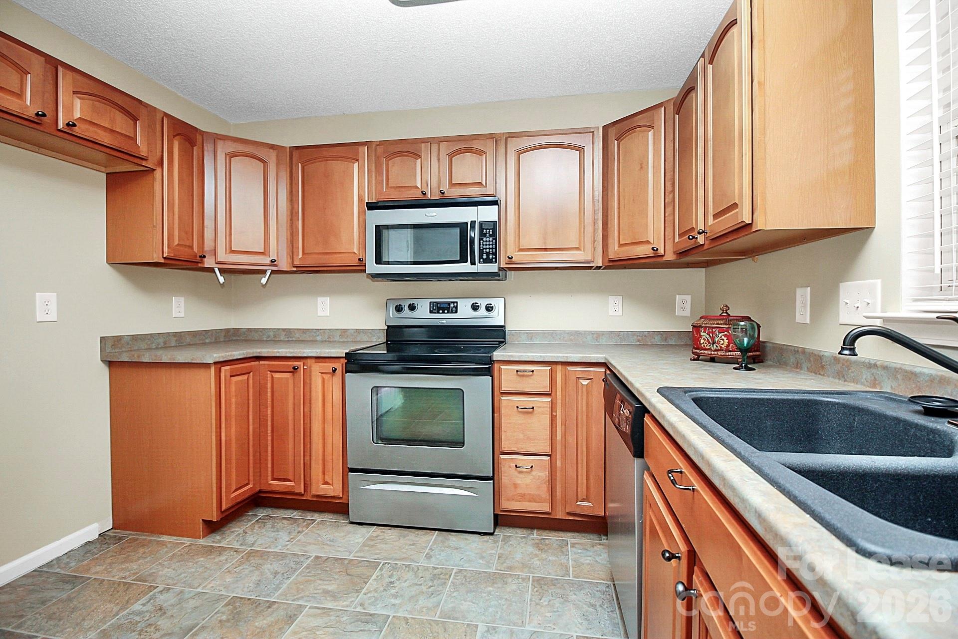 7115 Simbrah Way Property Photo 7