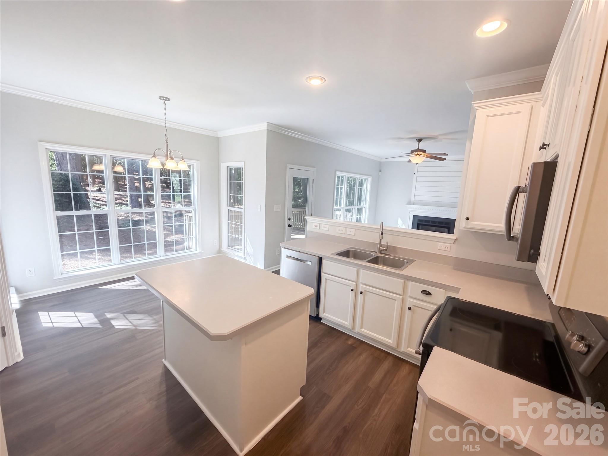 8303 Poplar Grove Circle Property Photo 8