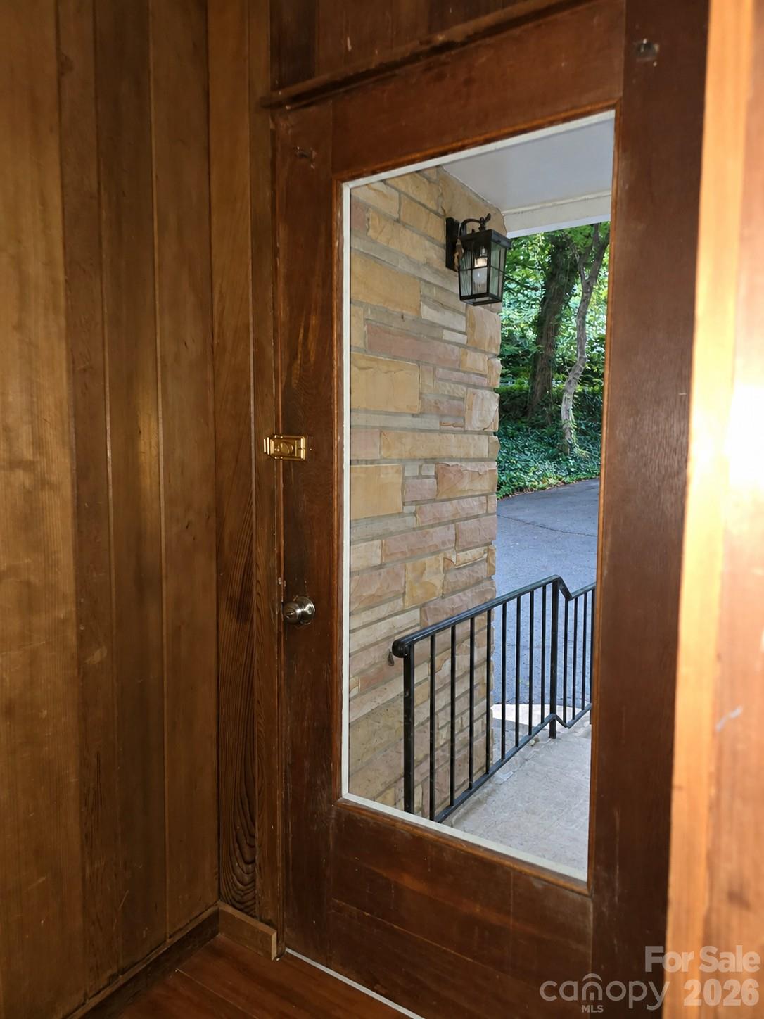 121 Carolina Drive 121/123 Property Photo 3