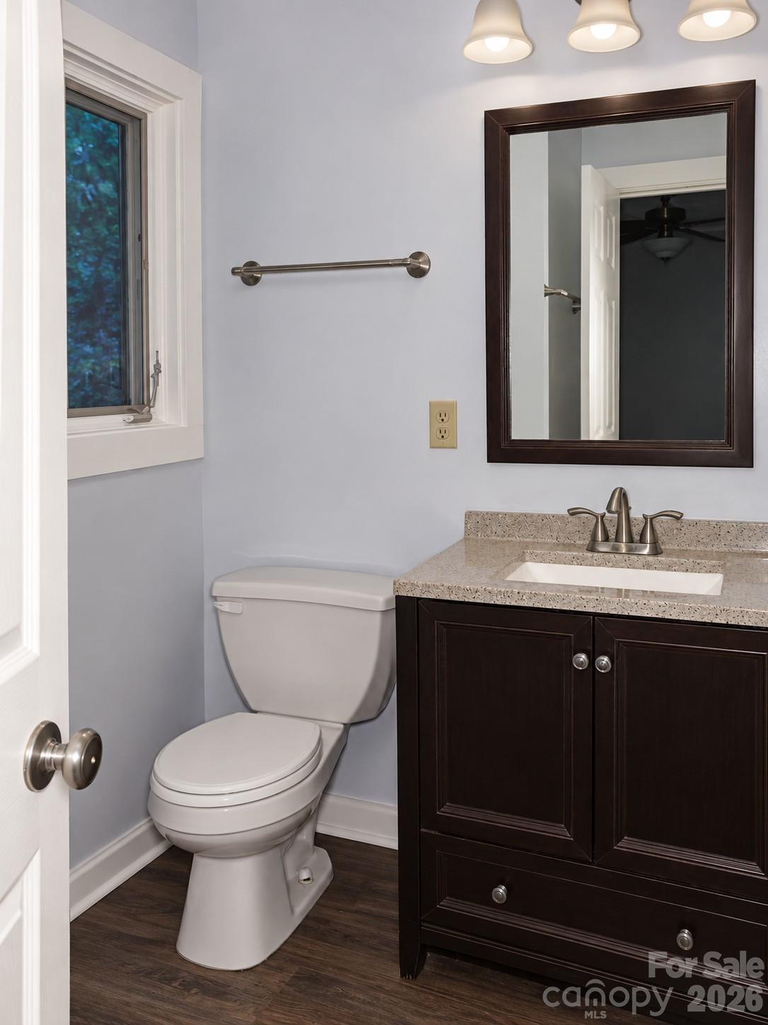 121 Carolina Drive 121/123 Property Photo 9