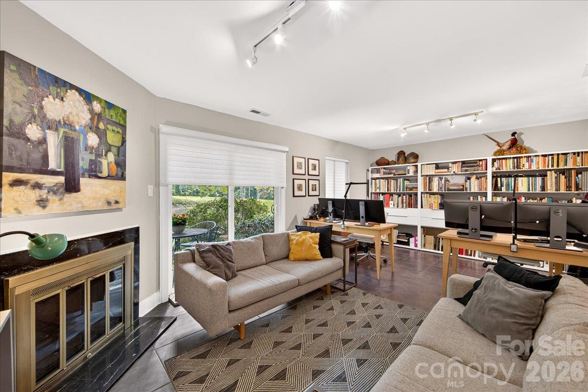 3762 Winding Creek Lane Property Photo 4