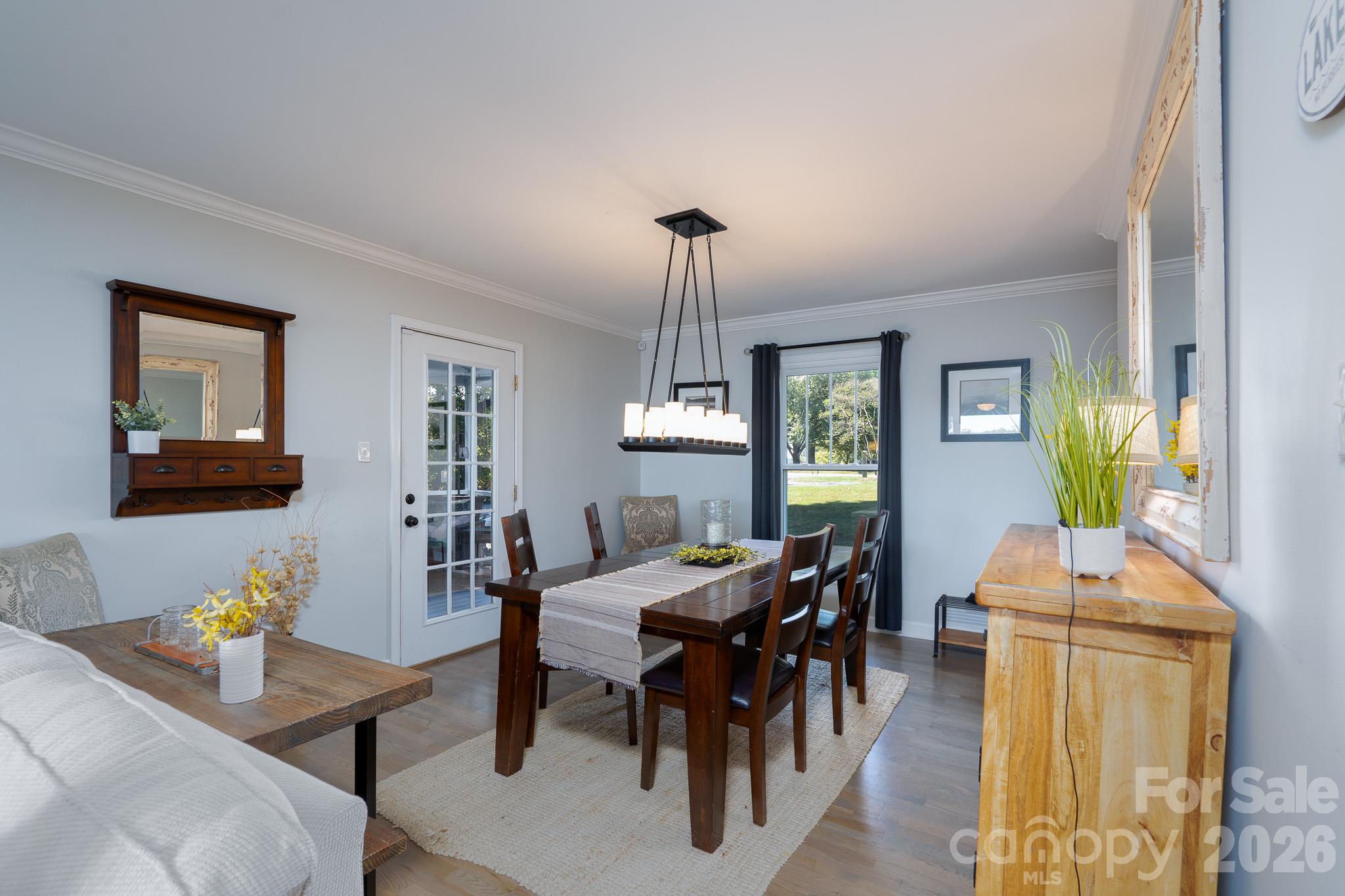 9598 Riviera Drive Property Photo 16