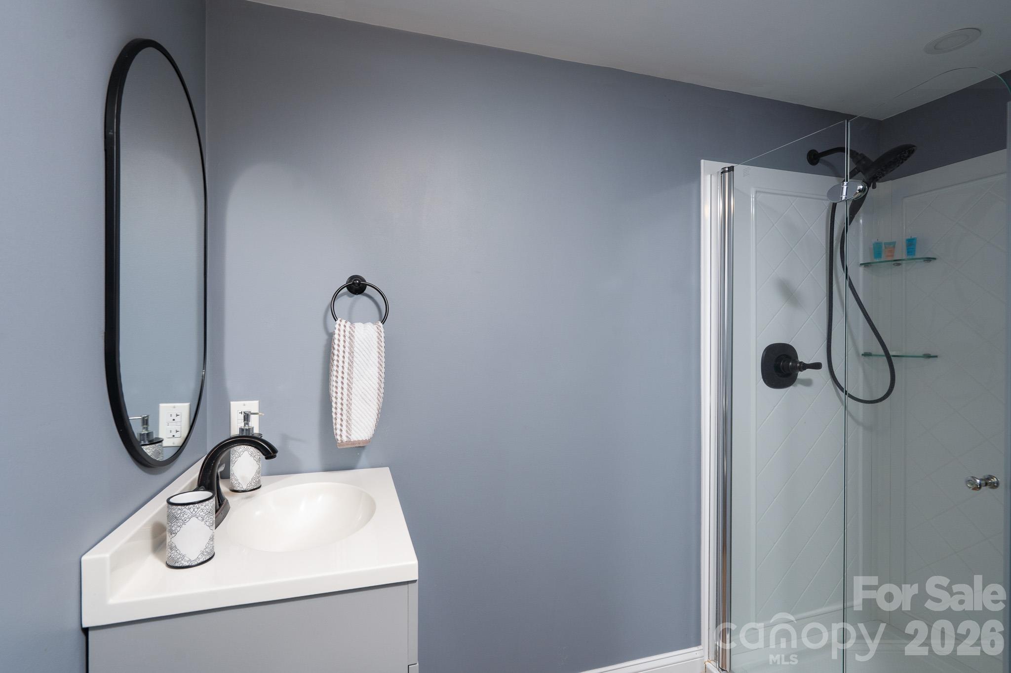 9598 Riviera Drive Property Photo 39