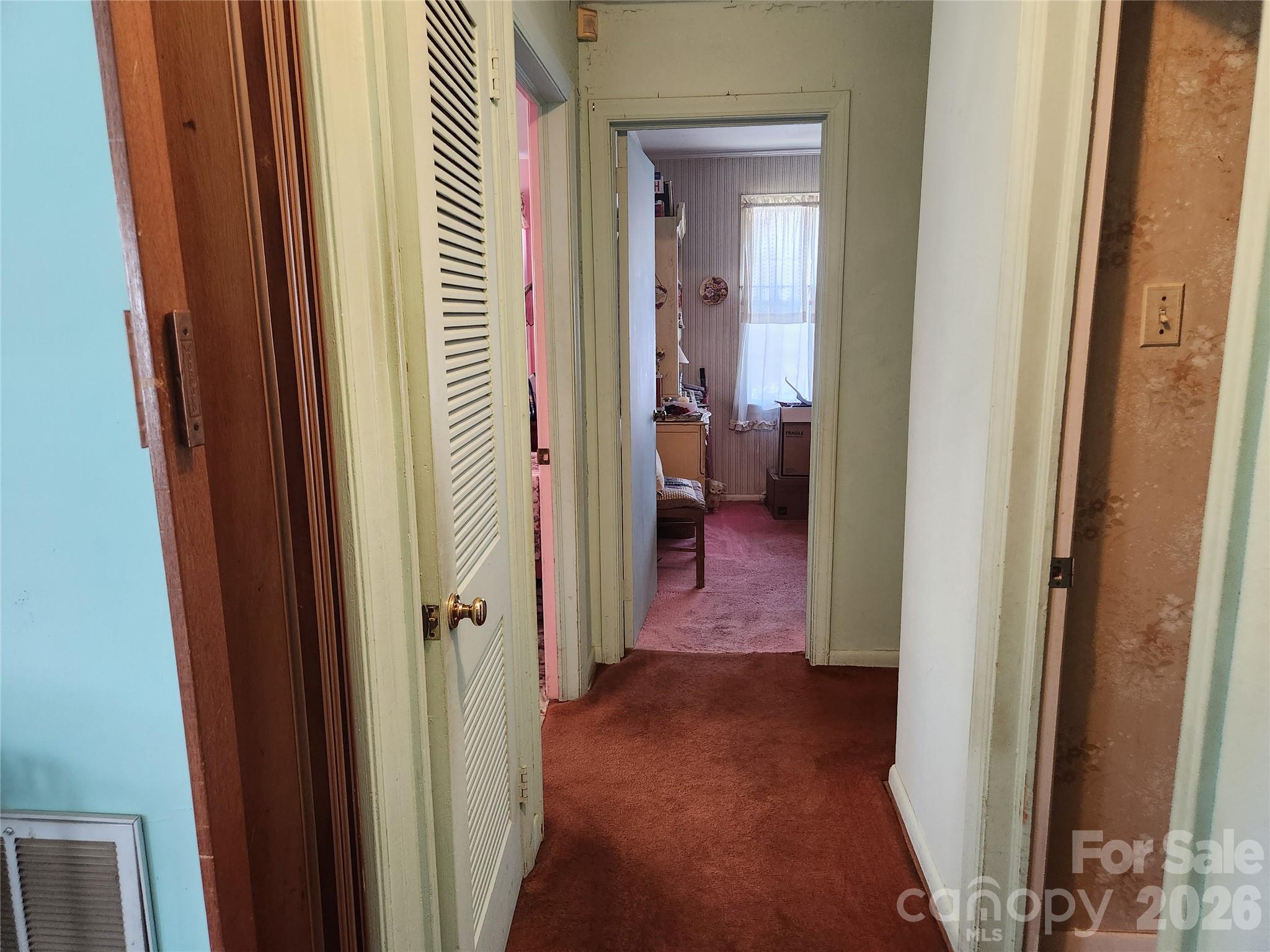 3012 Burbank Drive Property Photo 7