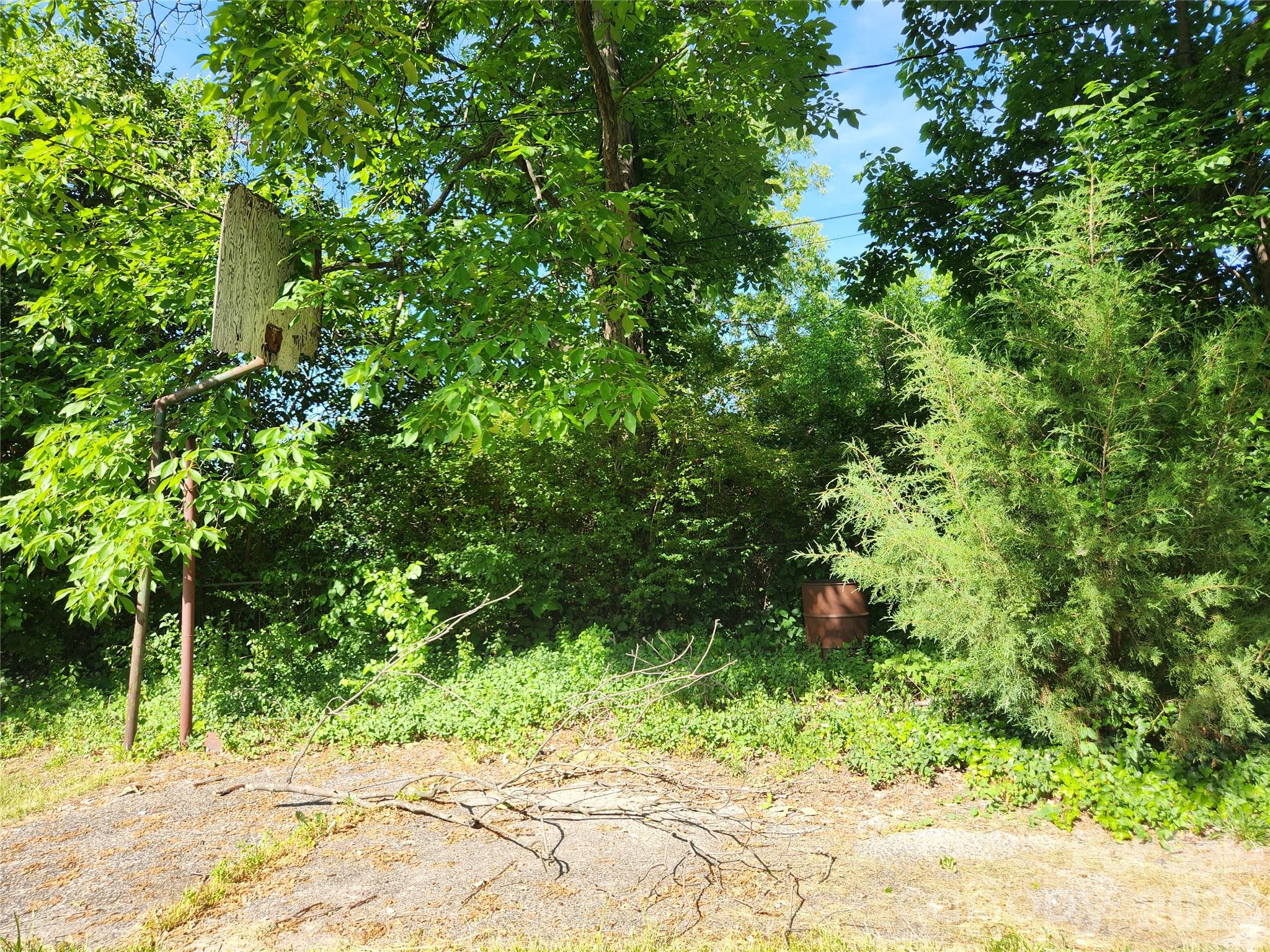 3012 Burbank Drive Property Photo 16