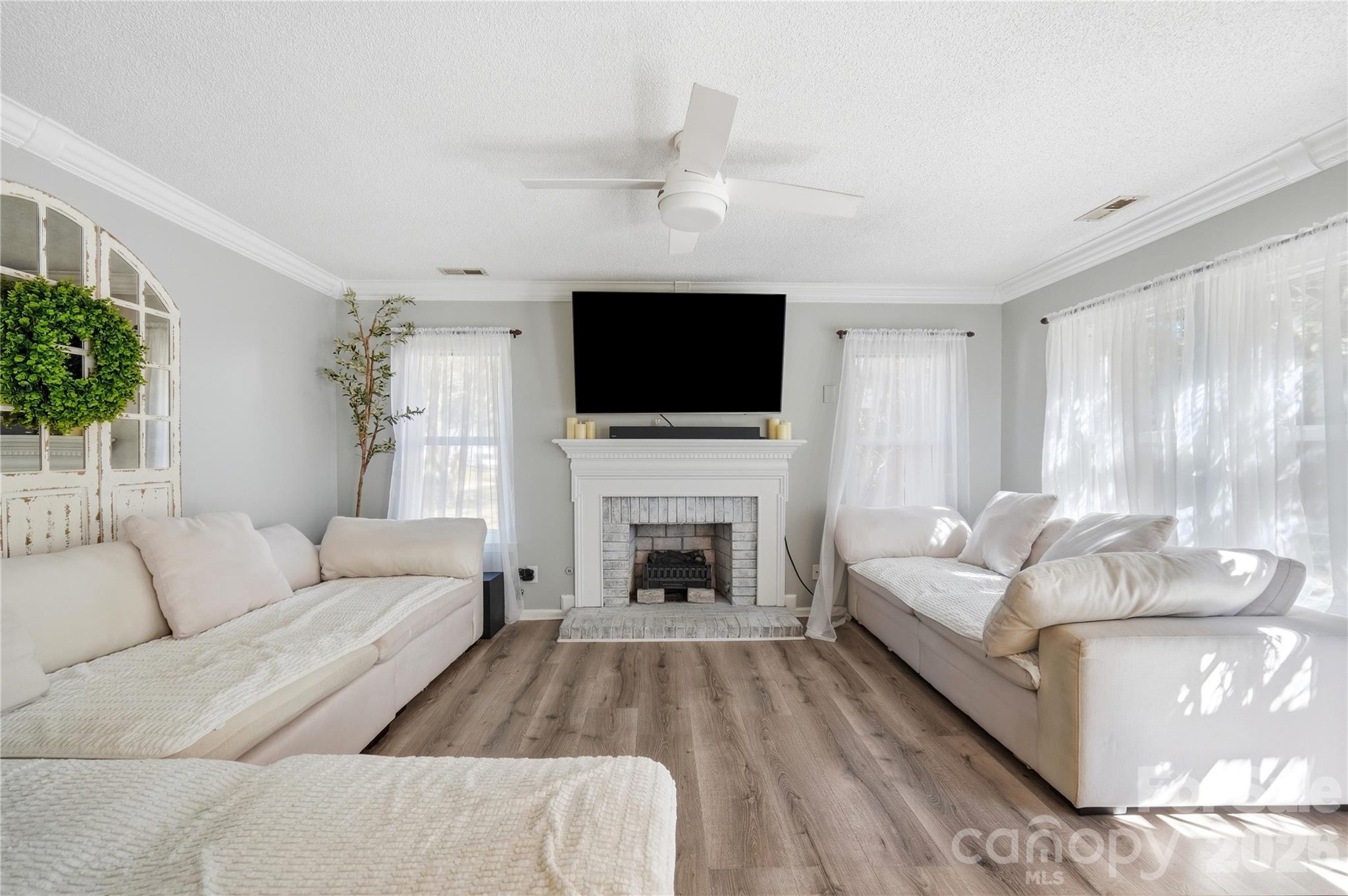 107 White Branch Court Property Photo 10