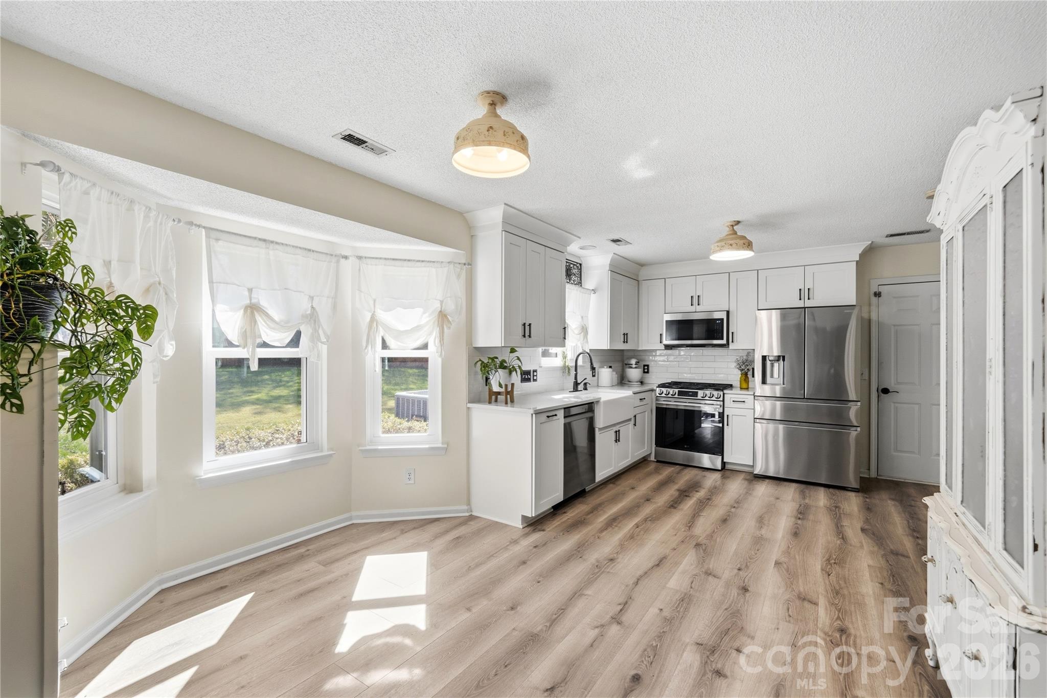 107 White Branch Court Property Photo 12