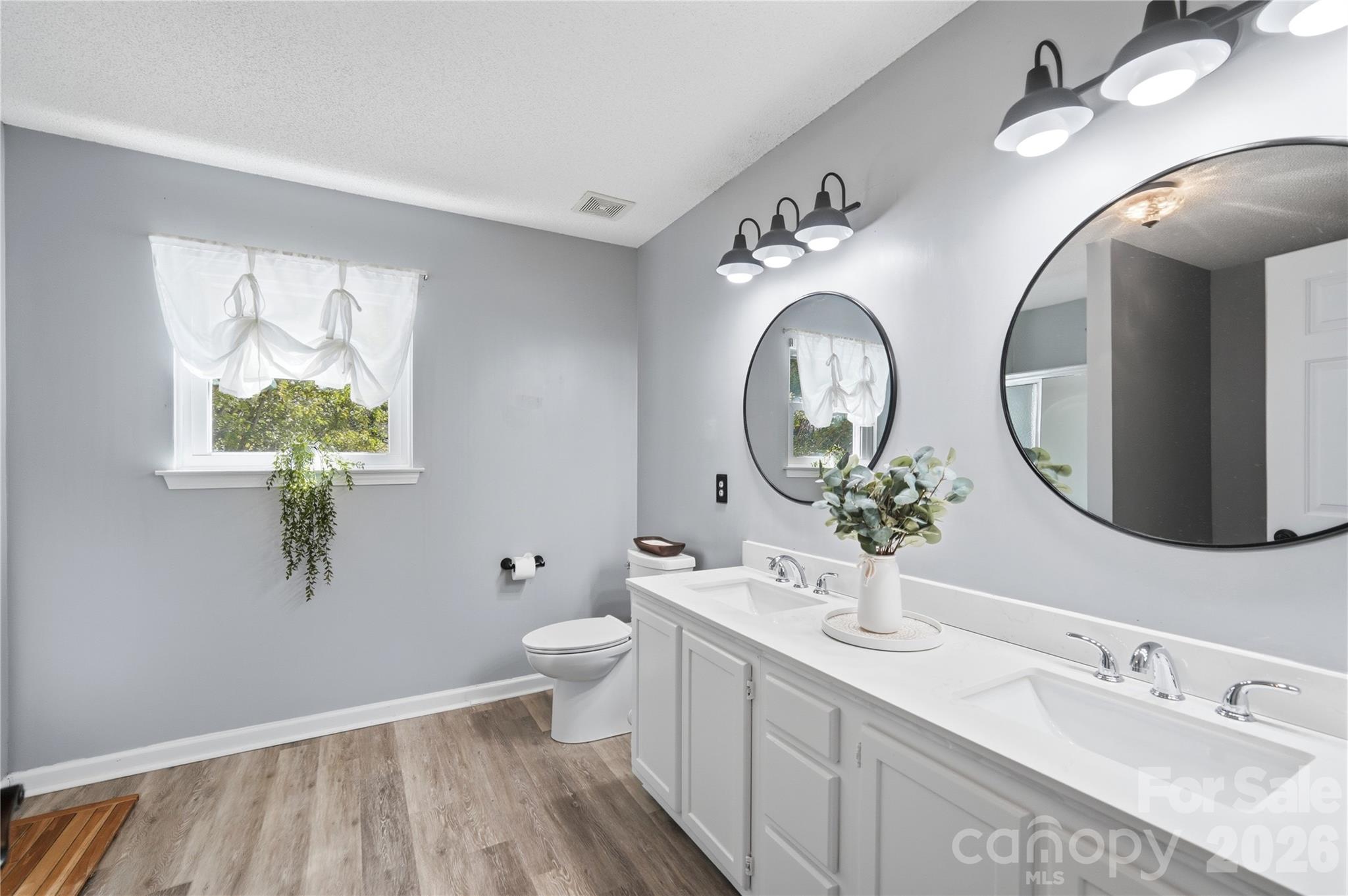 107 White Branch Court Property Photo 27