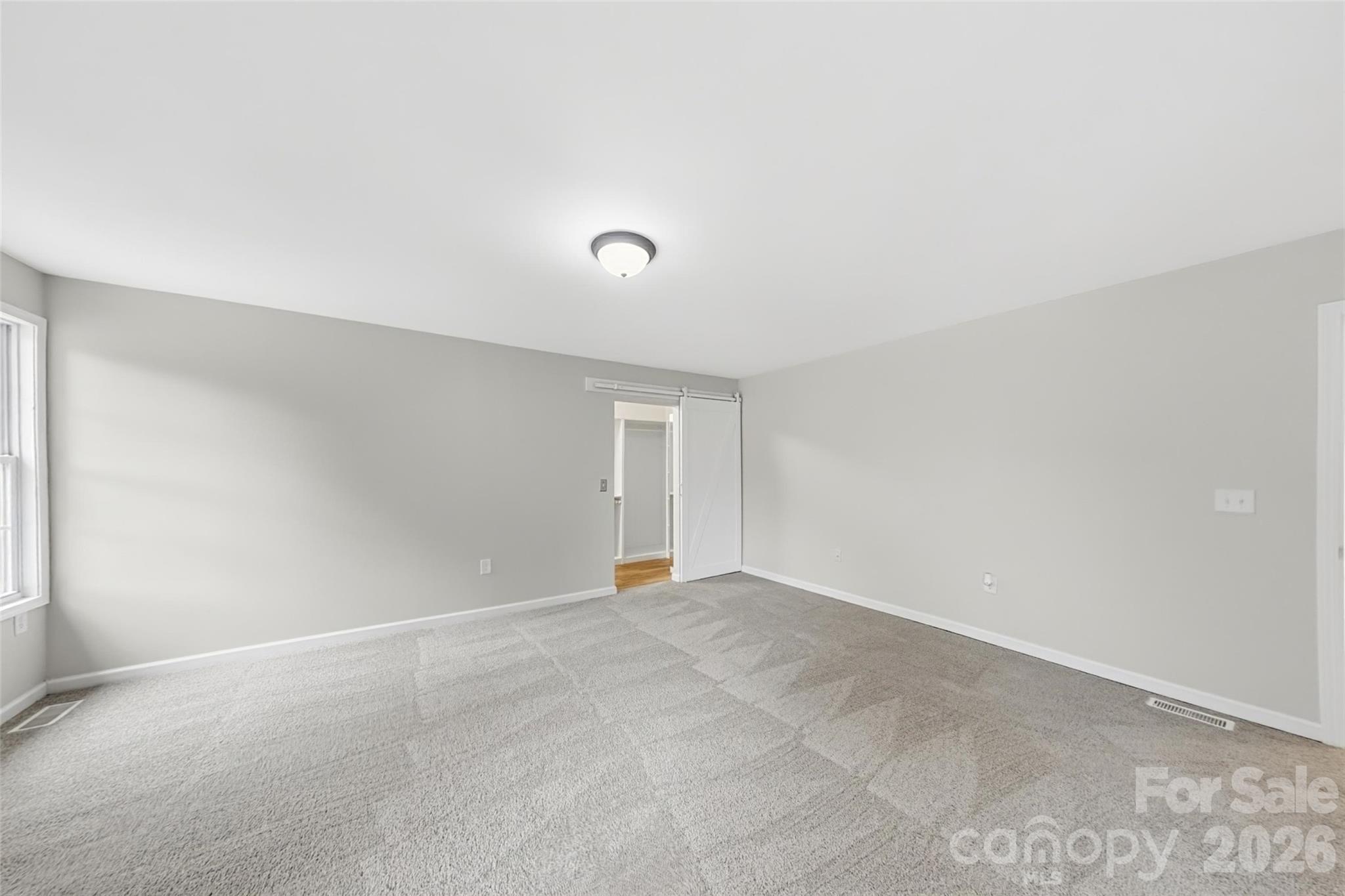 192 Olympia Drive Property Photo 12