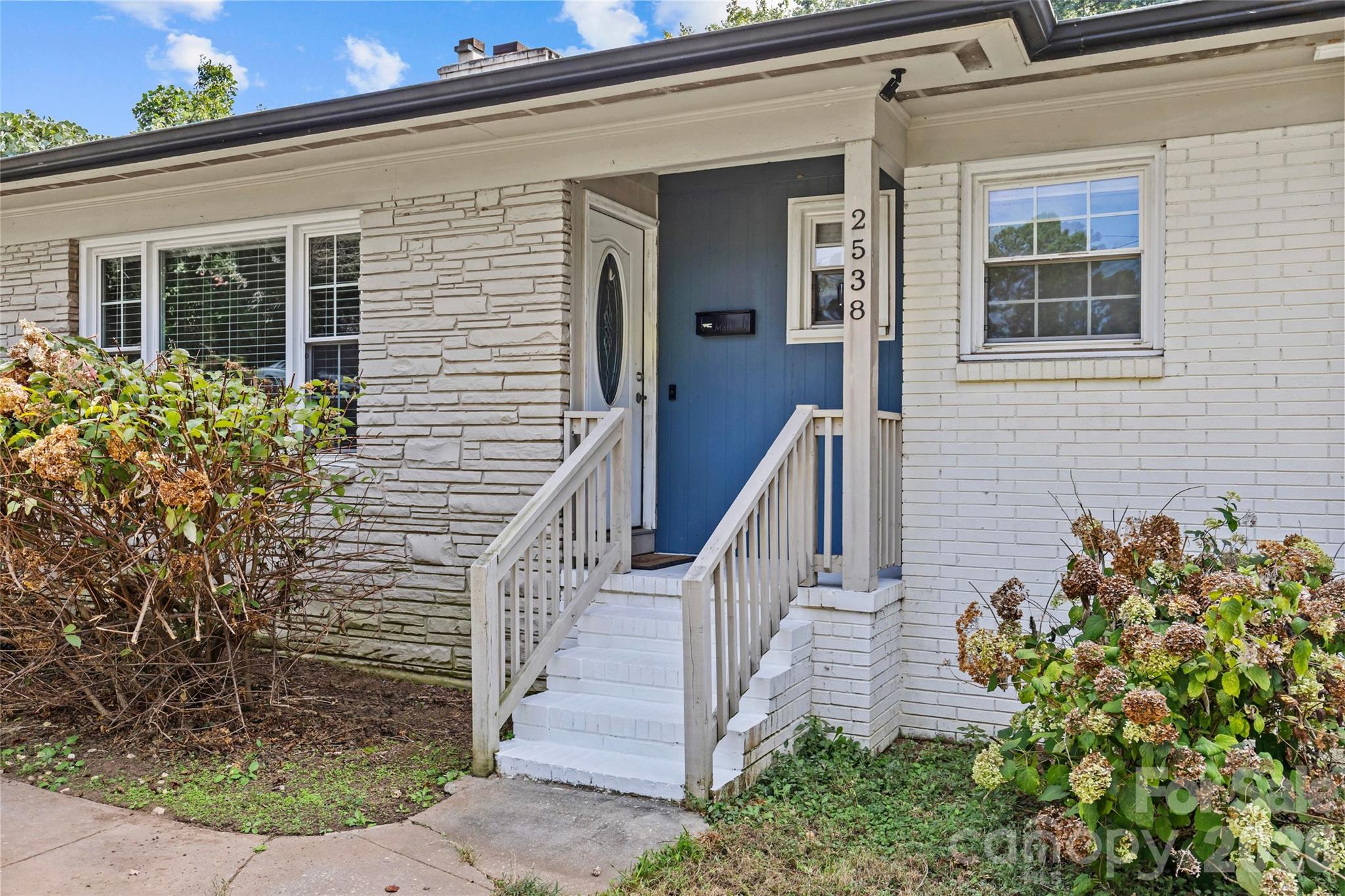 2538 Arnold Drive Property Photo 3