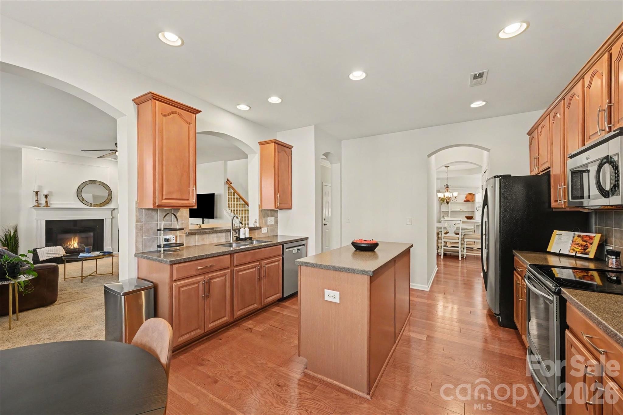 6219 Adobe Road Property Photo 7