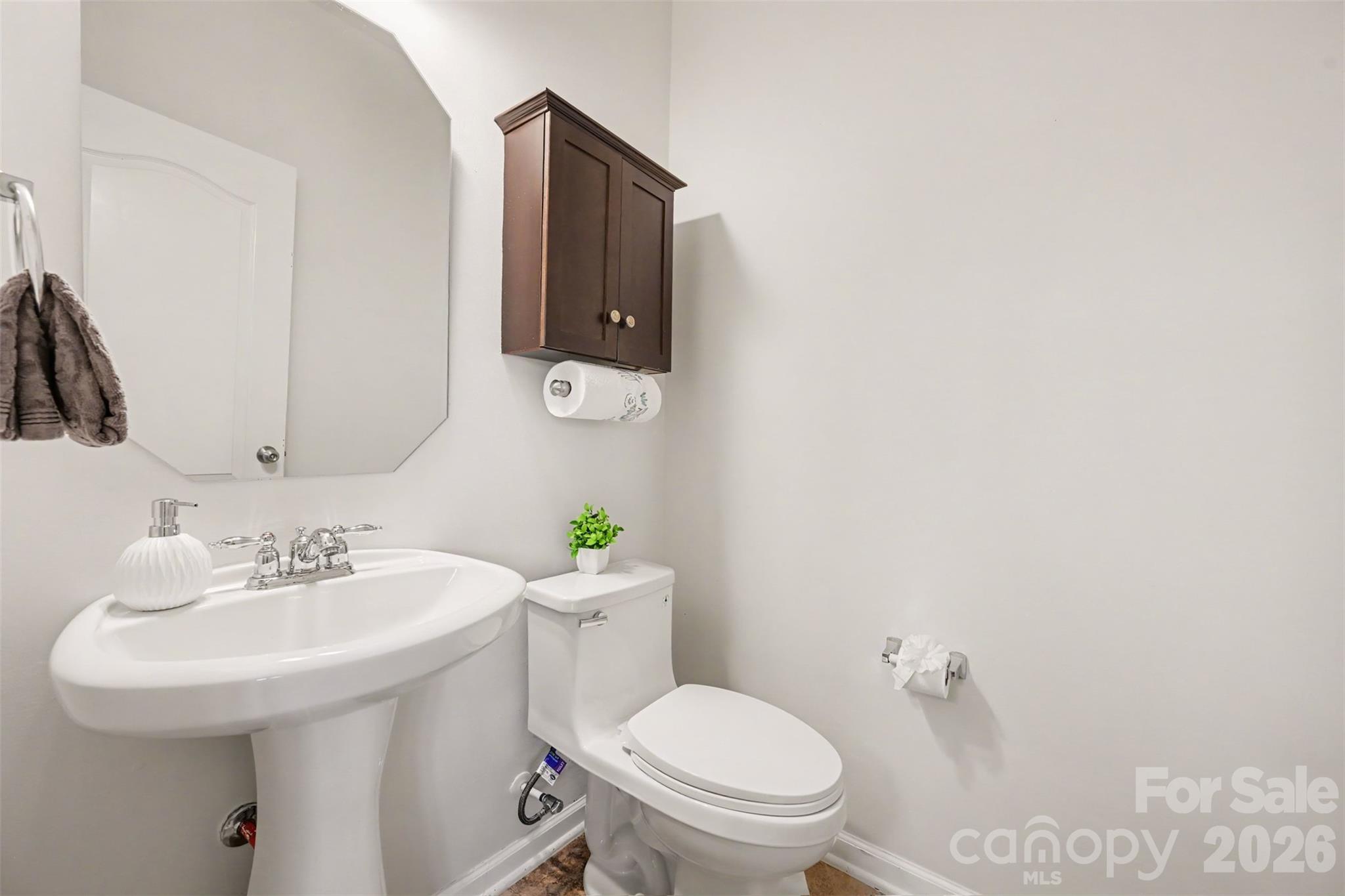 6219 Adobe Road Property Photo 12