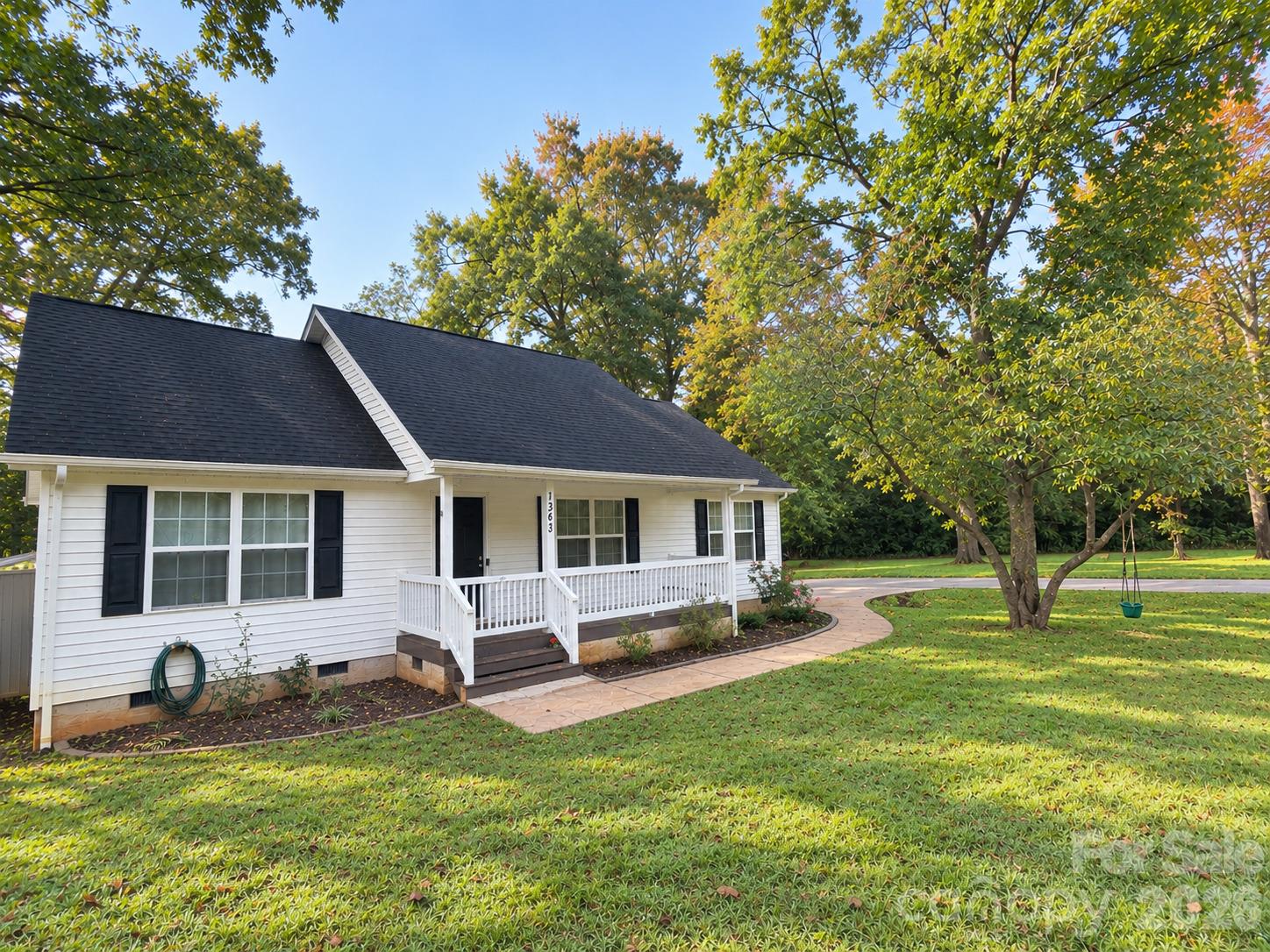 1363 Woodridge Drive Property Photo 1
