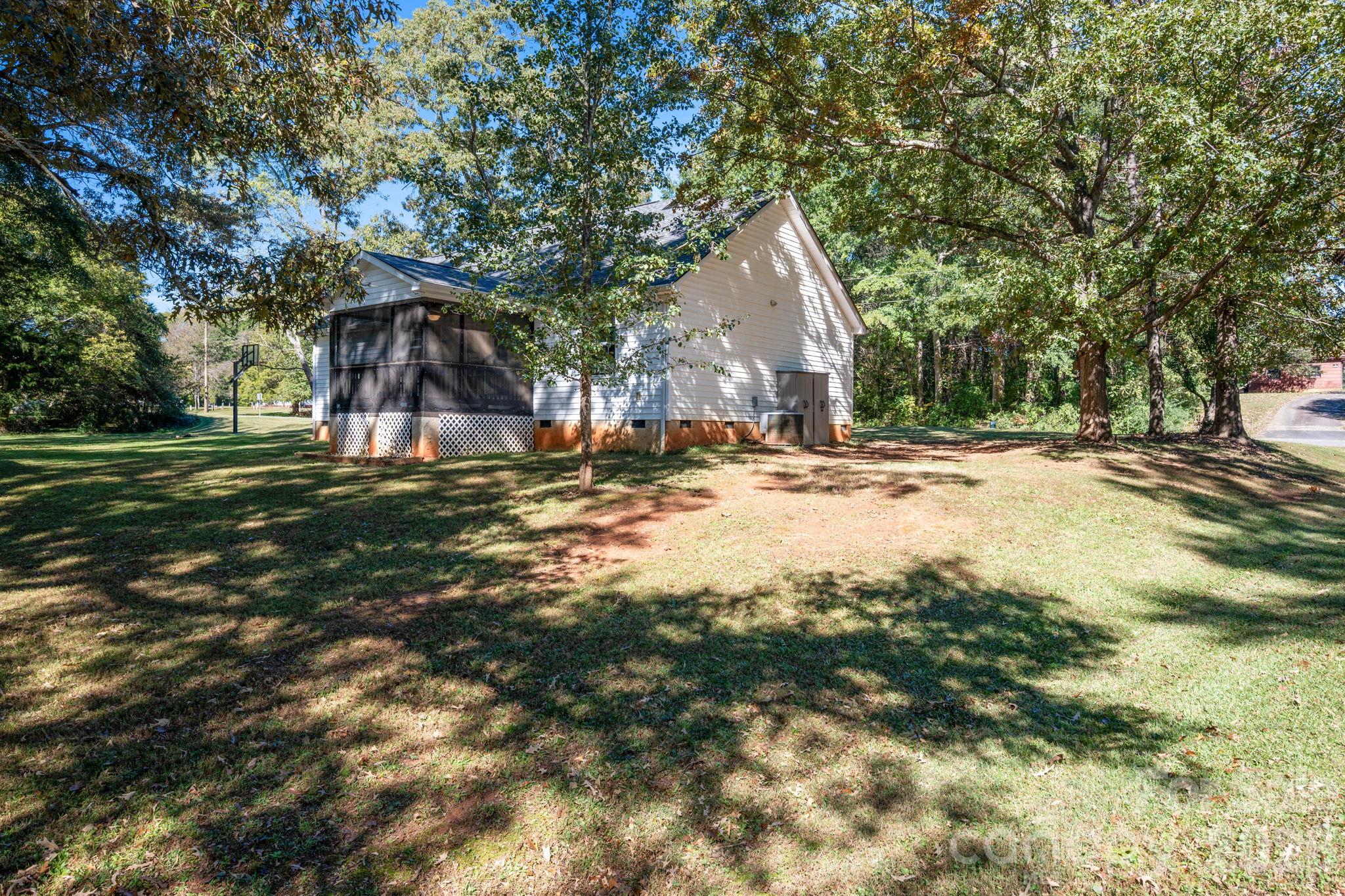 1363 Woodridge Drive Property Photo 29