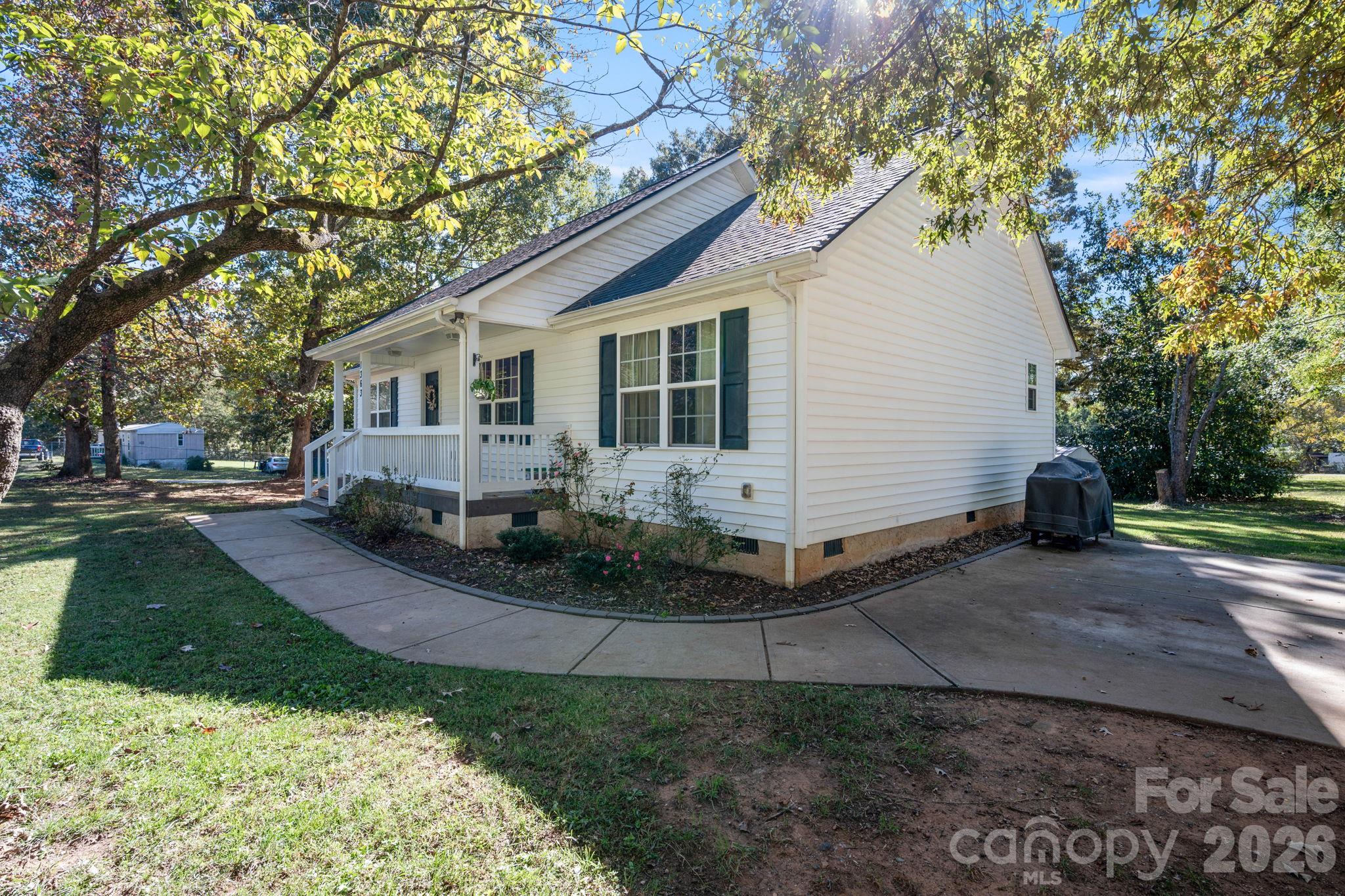 1363 Woodridge Drive Property Photo 32