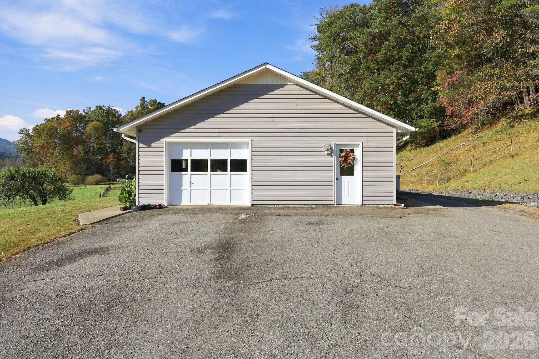 900 Prices Creek Road Property Photo 25