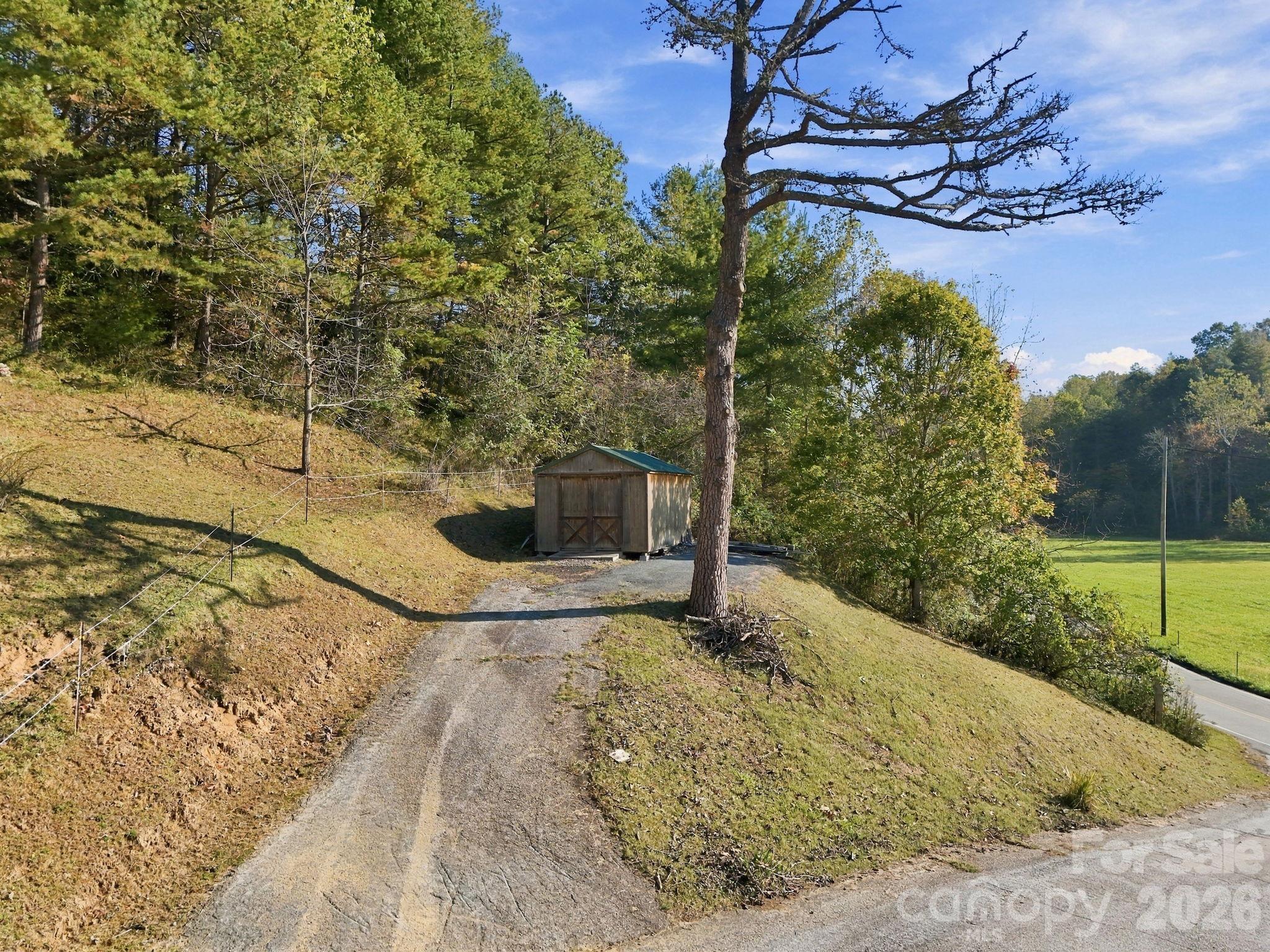 900 Prices Creek Road Property Photo 37
