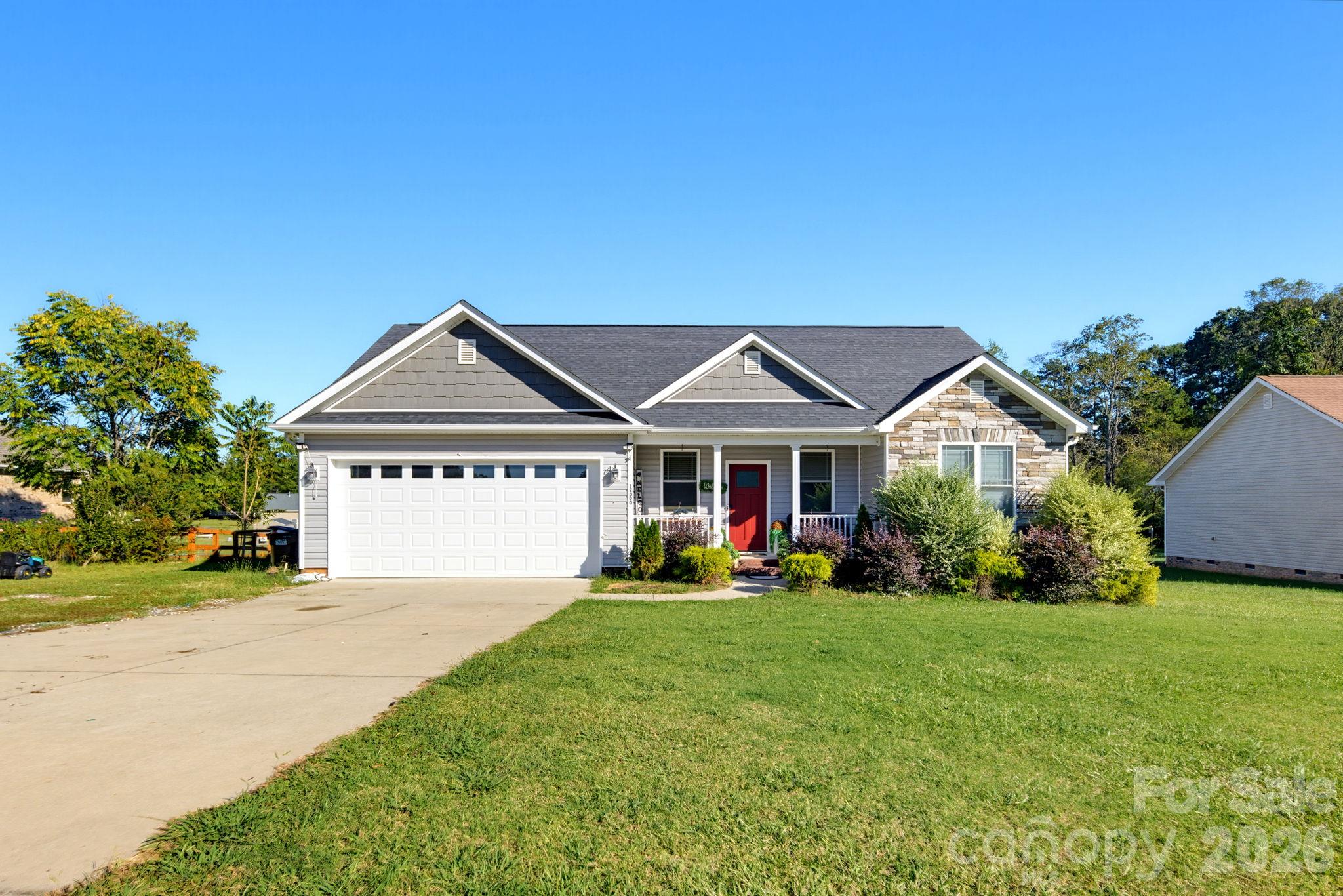 17090 Pond Road Property Photo 1