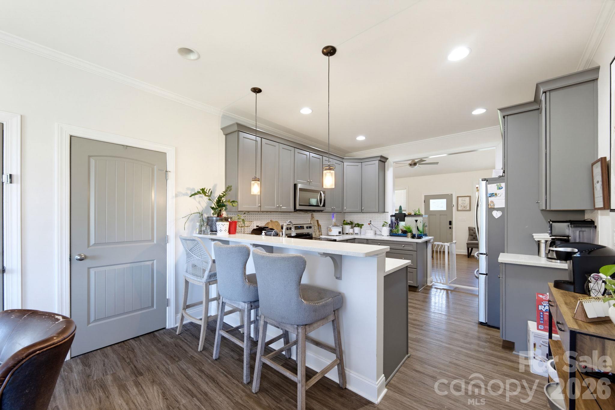 17090 Pond Road Property Photo 4