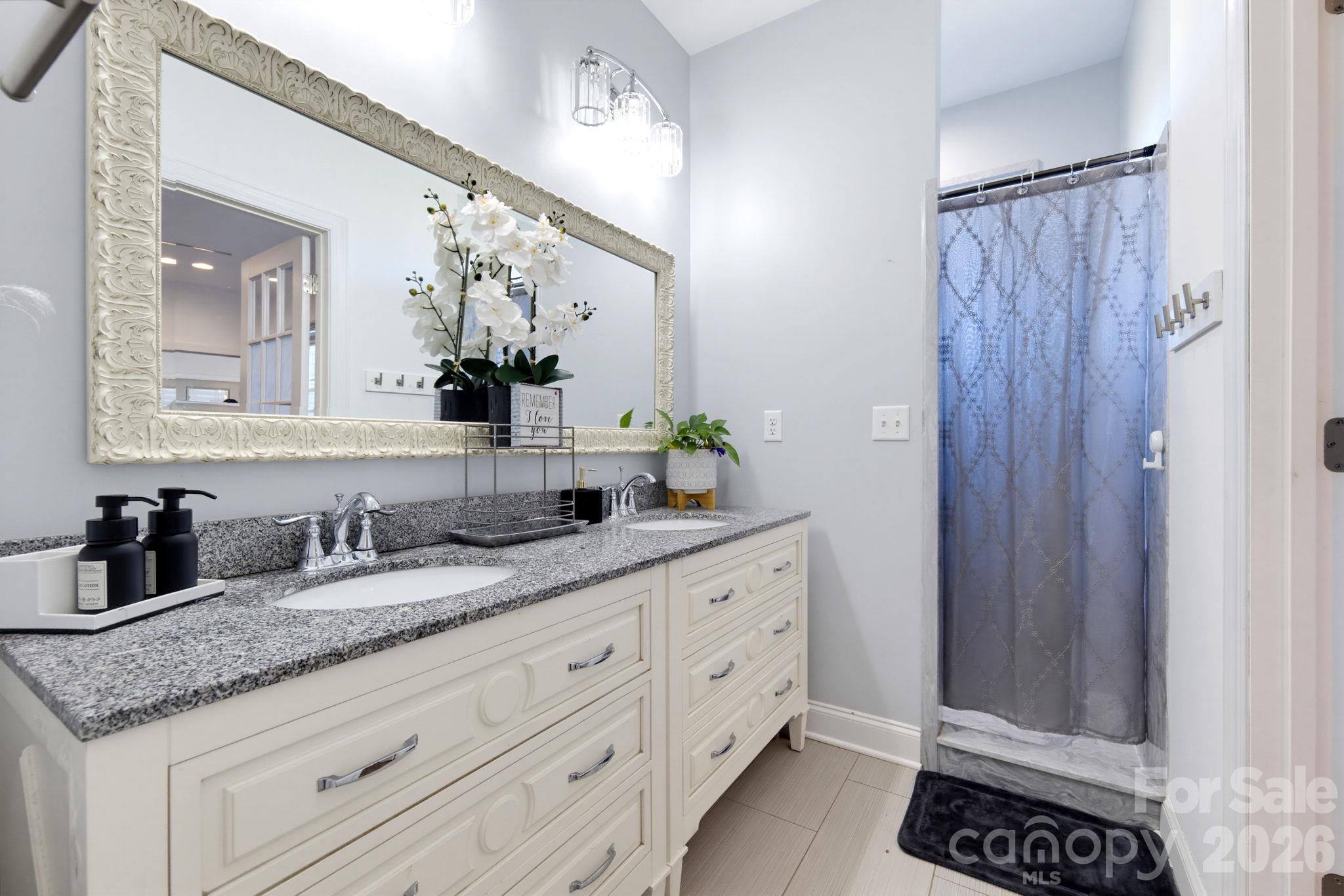 17090 Pond Road Property Photo 9