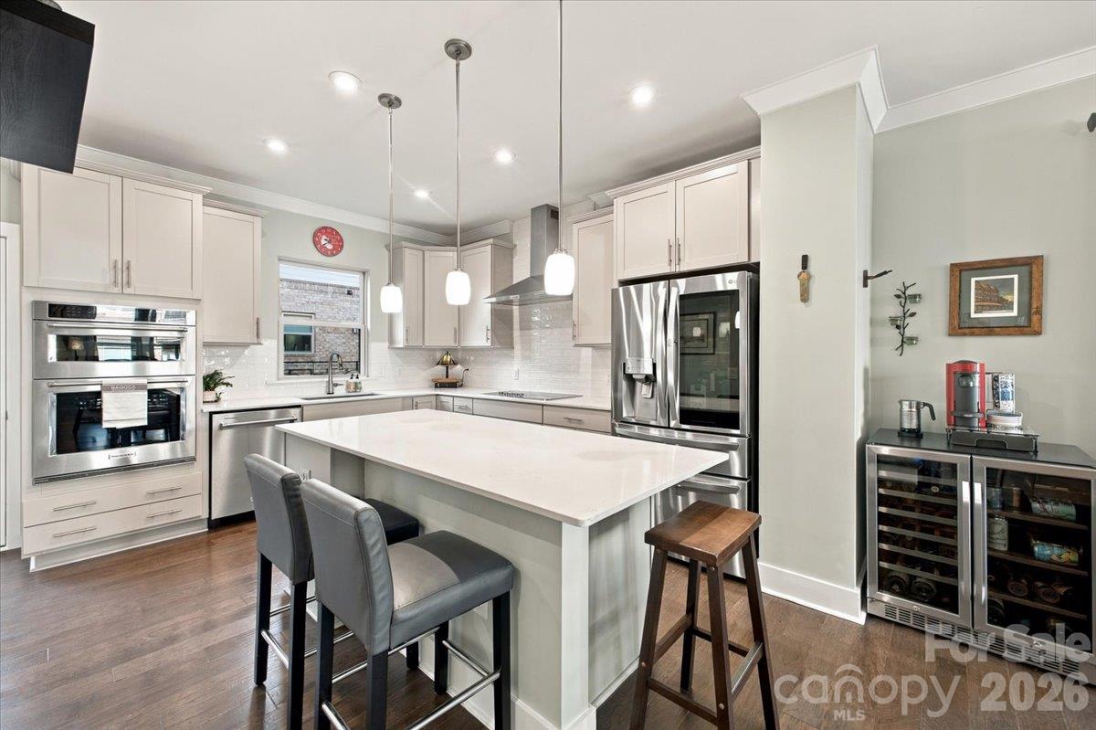 12107 Brooklyn Avenue Property Photo 12