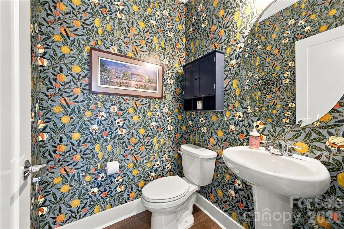 12107 Brooklyn Avenue Property Photo 15