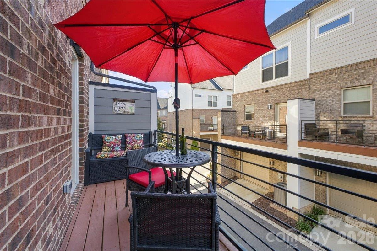 12107 Brooklyn Avenue Property Photo 16