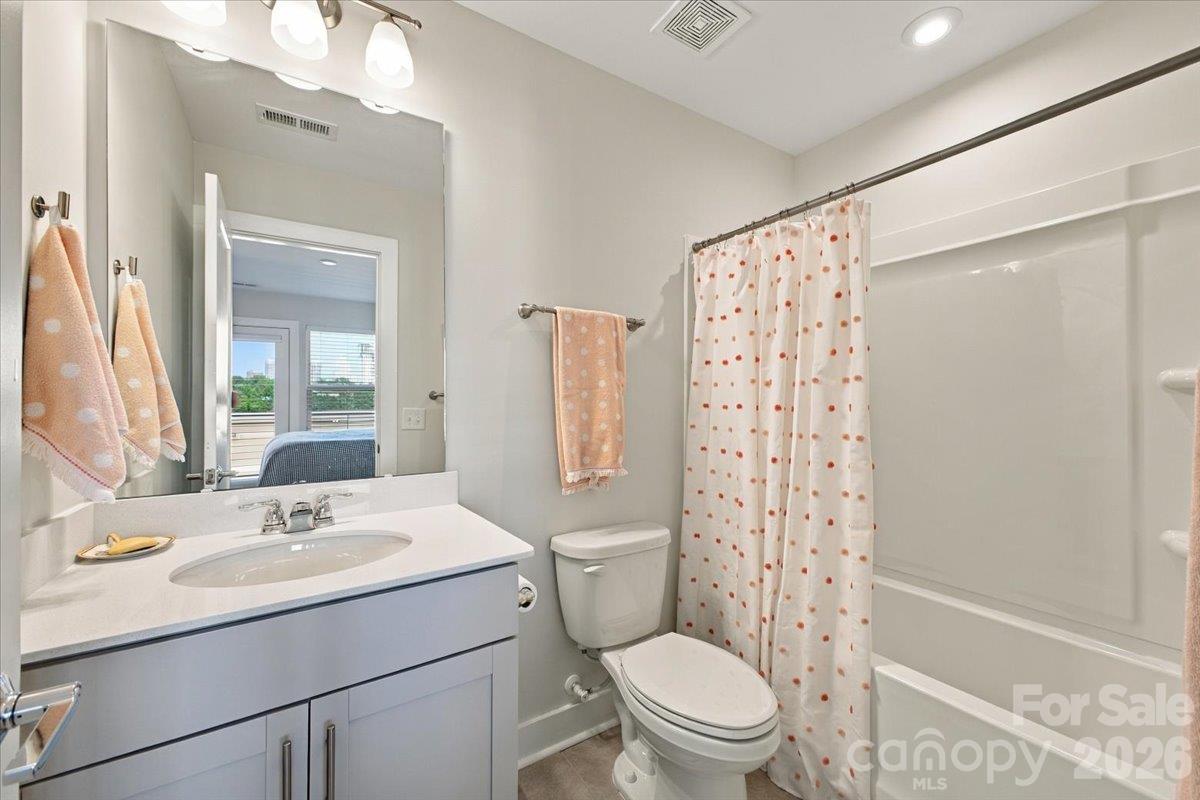 12107 Brooklyn Avenue Property Photo 30