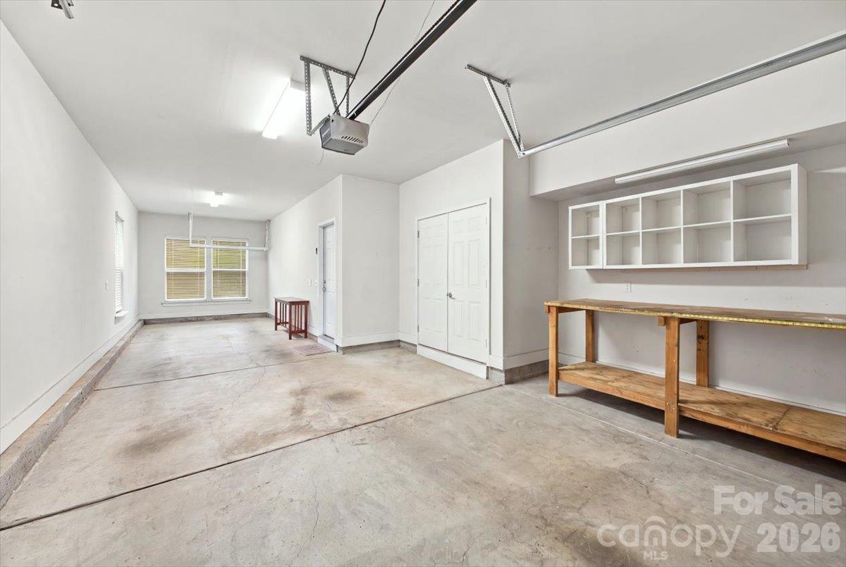 12107 Brooklyn Avenue Property Photo 31