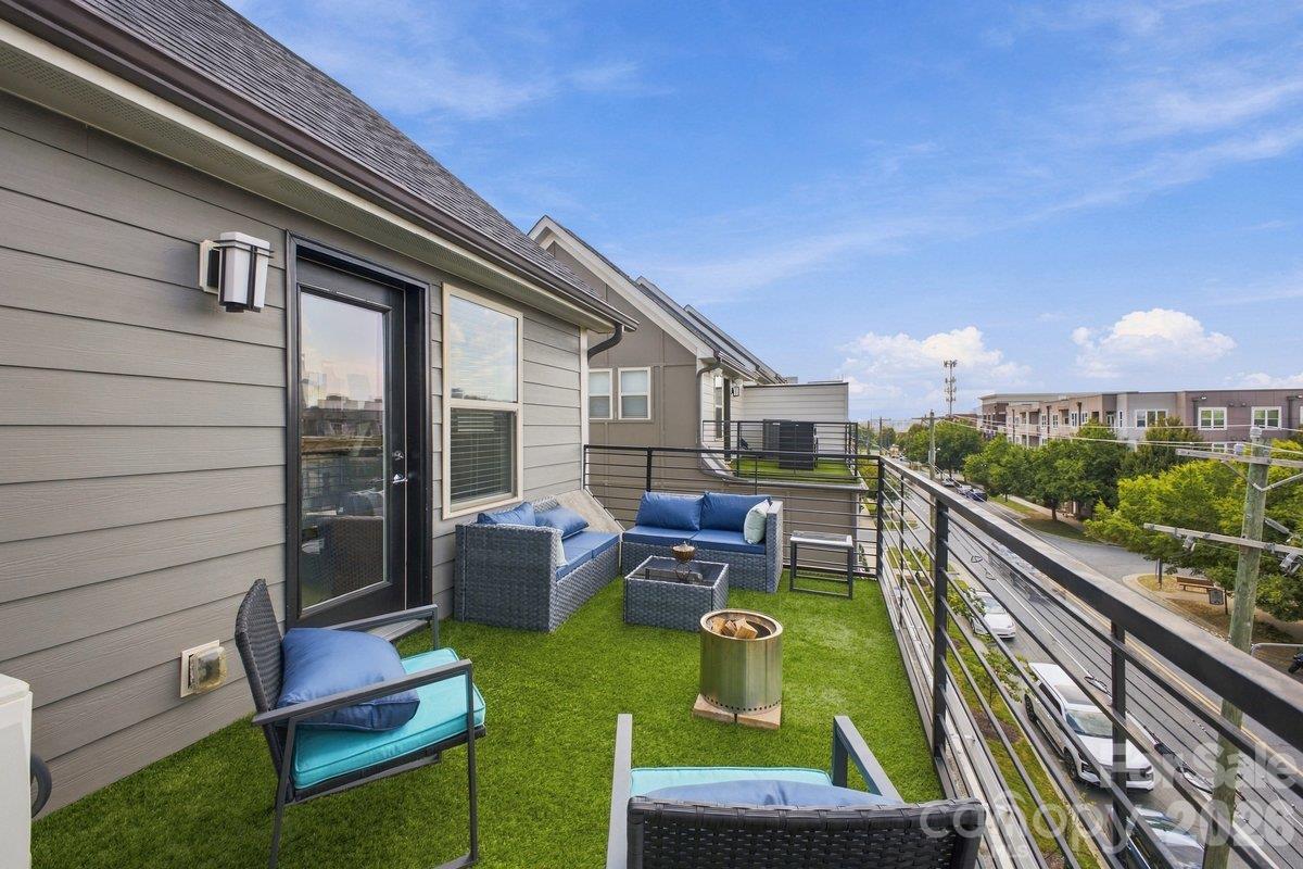 12107 Brooklyn Avenue Property Photo 36