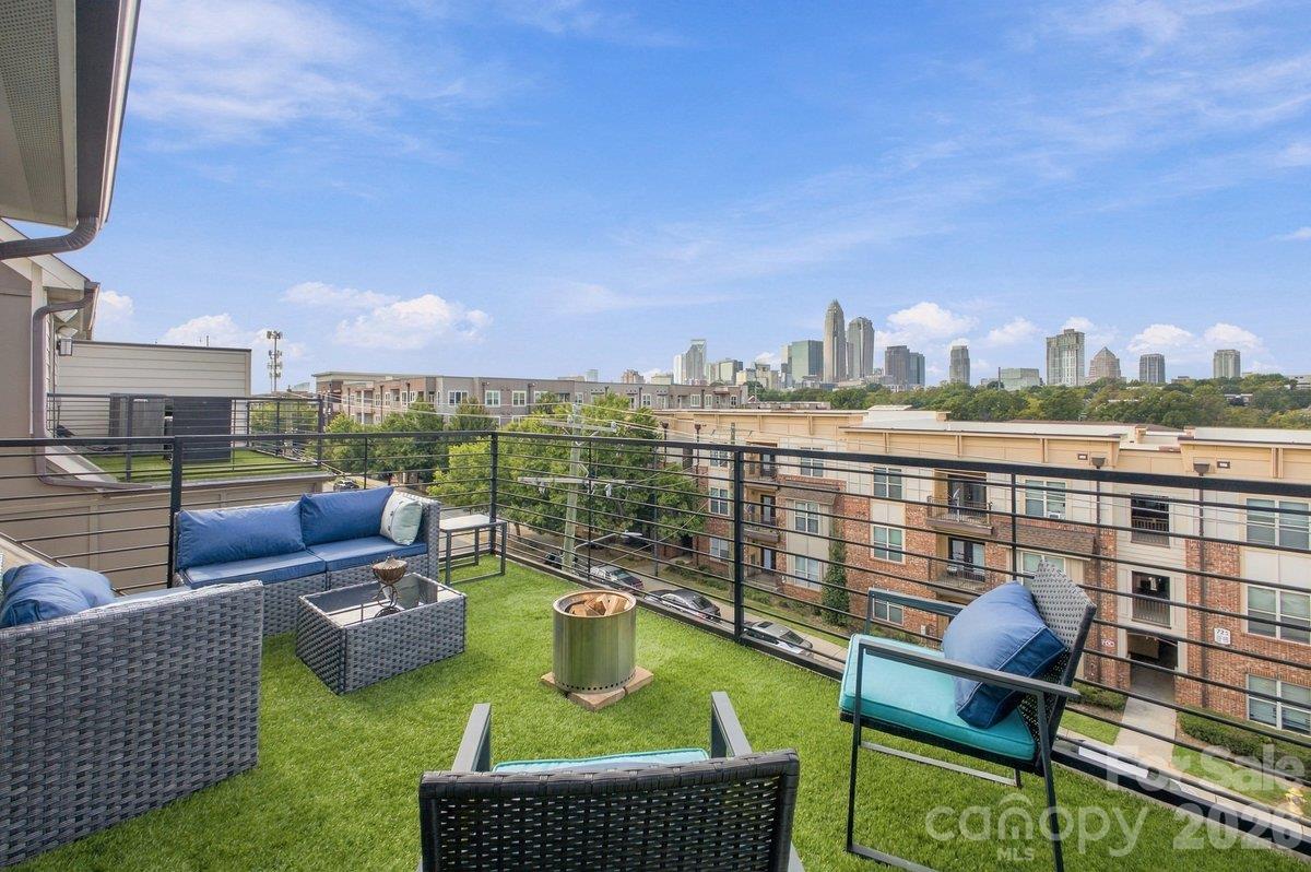 12107 Brooklyn Avenue Property Photo 37