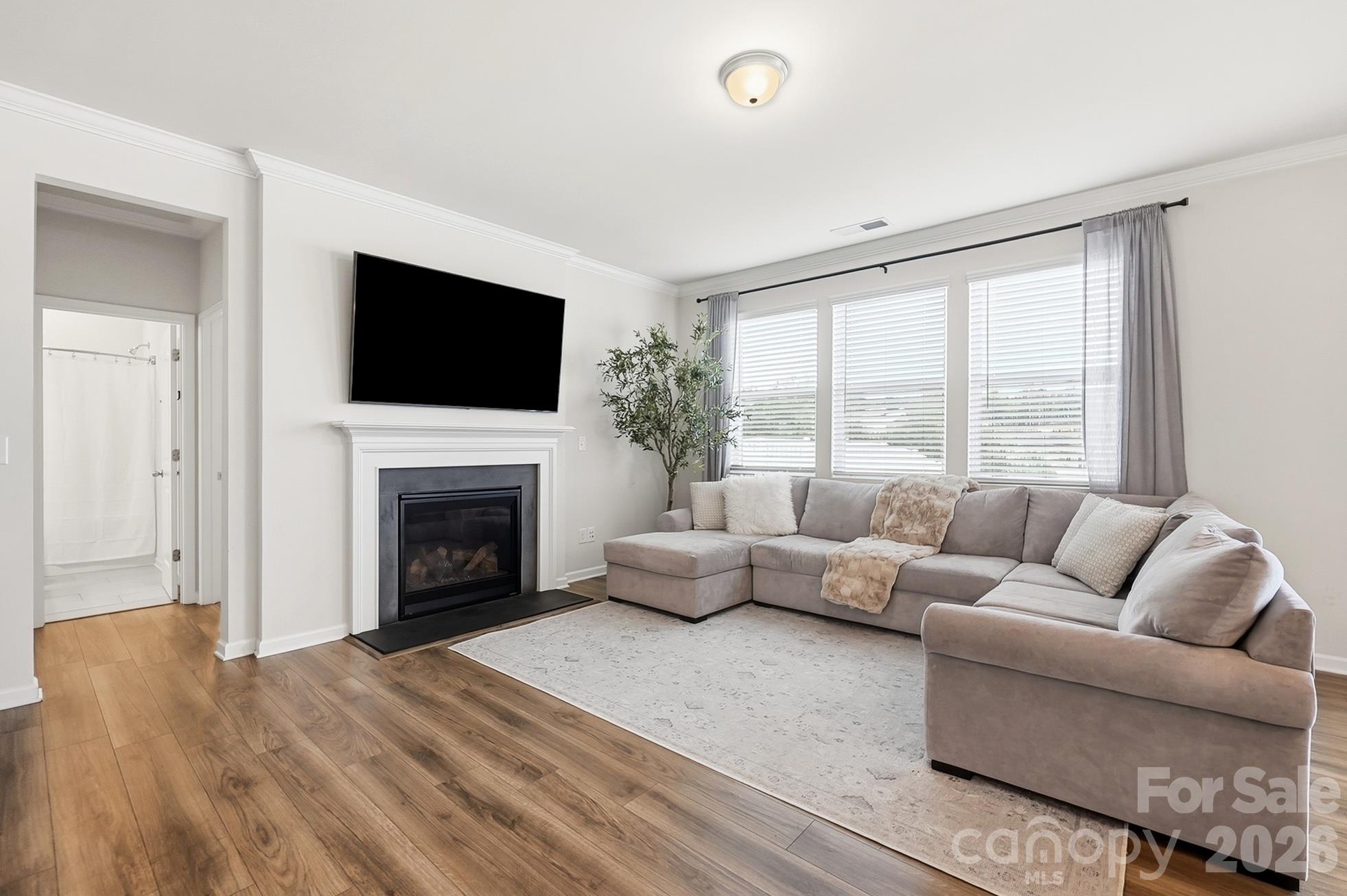19020 Hawk Haven Lane Property Photo 5