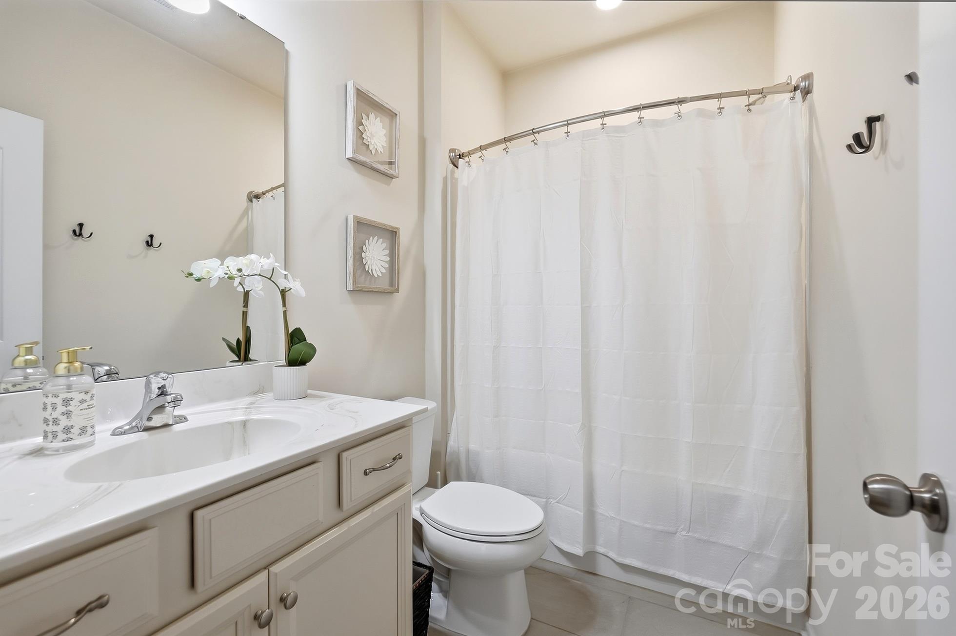 19020 Hawk Haven Lane Property Photo 14