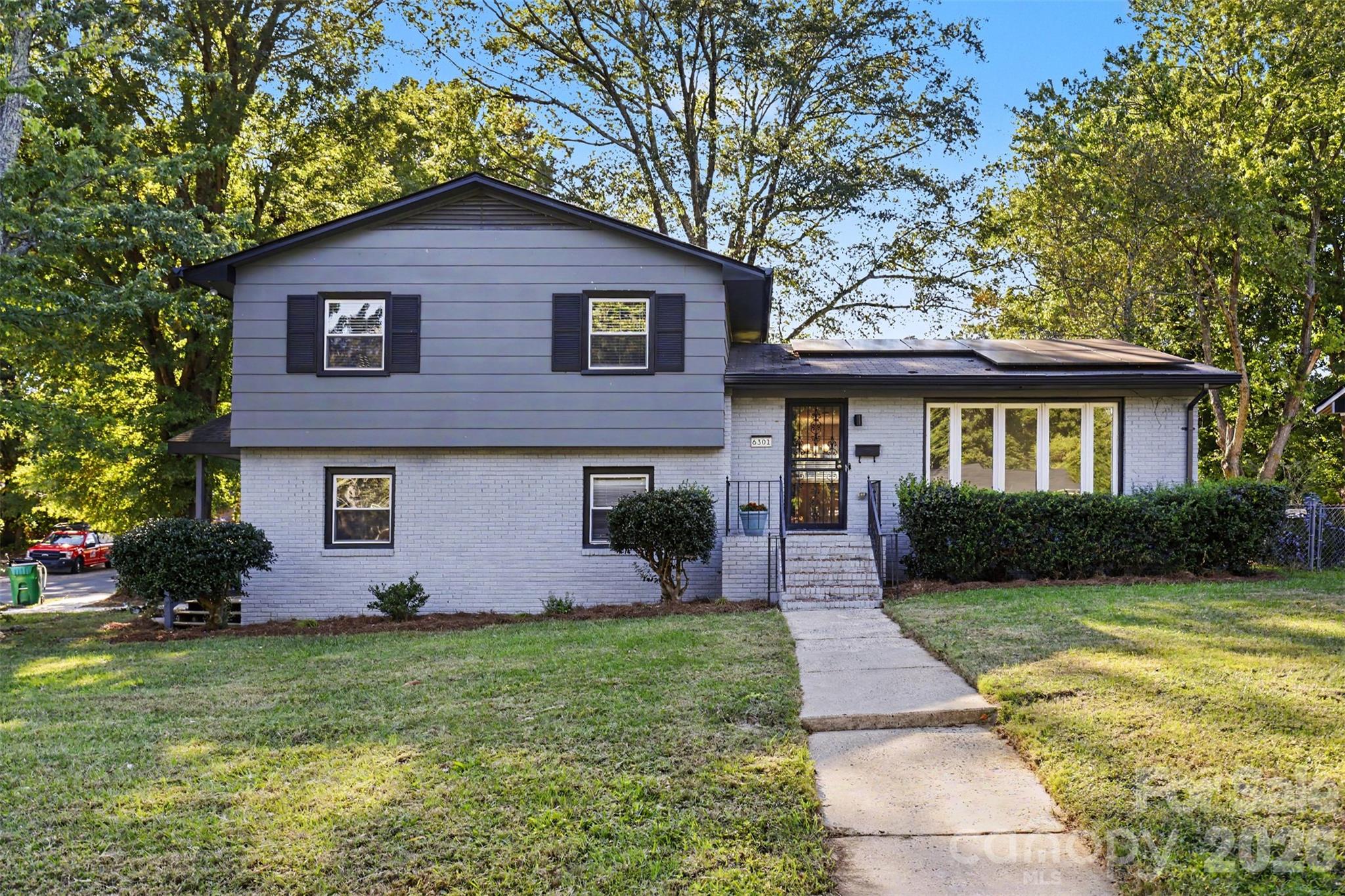 6301 Spring Garden None Property Photo 1
