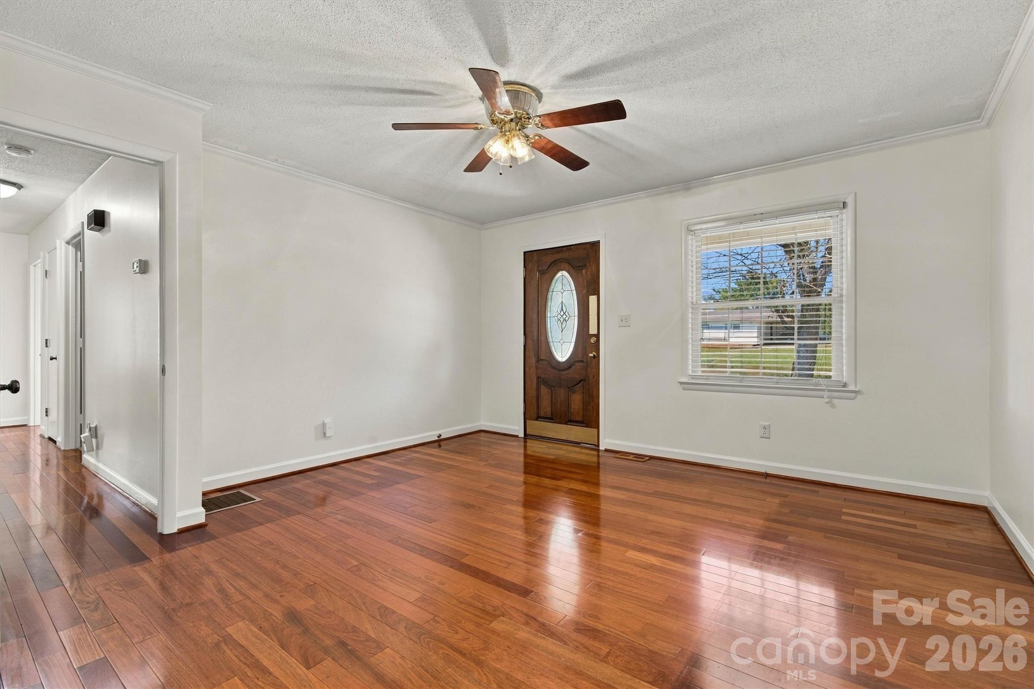 139 Greenlea Circle Property Photo 9