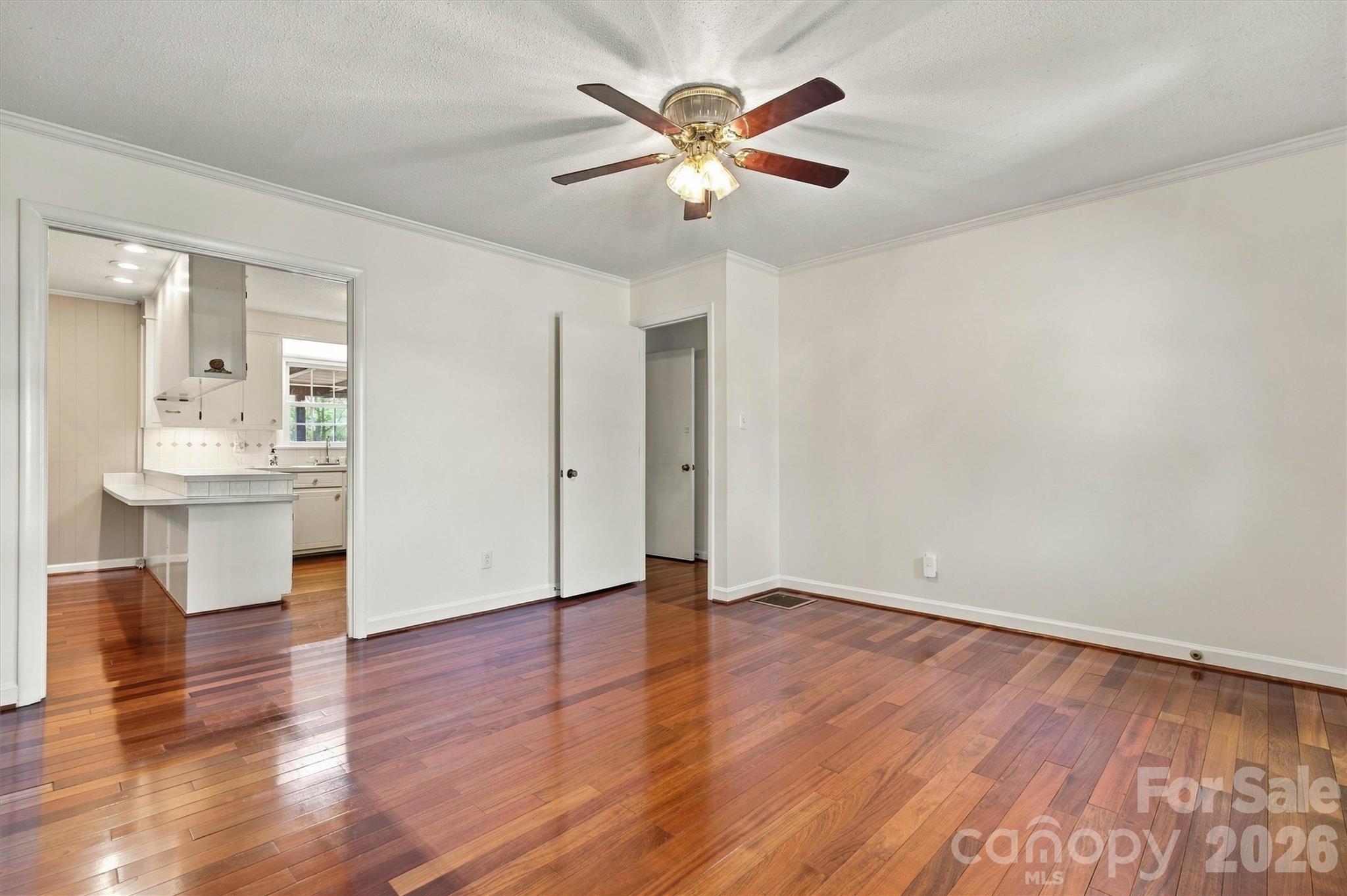 139 Greenlea Circle Property Photo 10