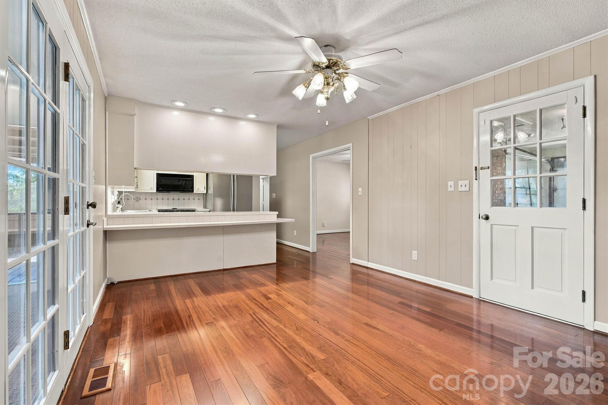 139 Greenlea Circle Property Photo 16