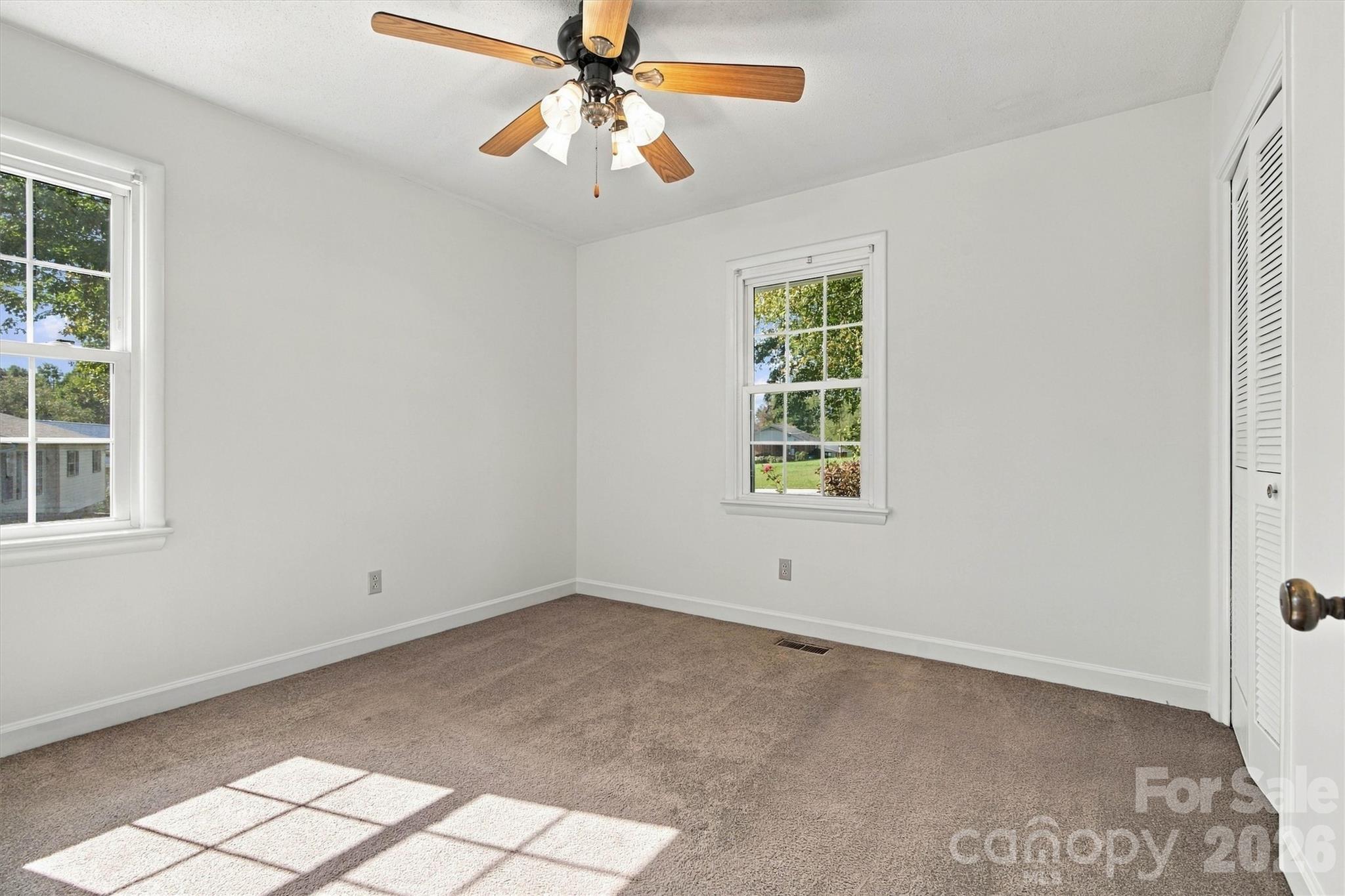 139 Greenlea Circle Property Photo 29